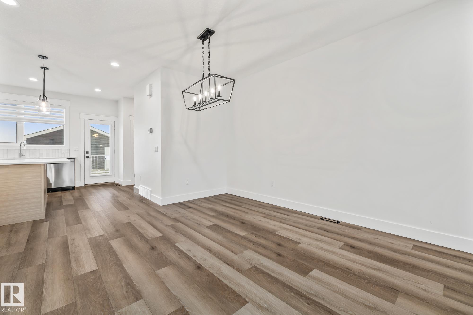 Photo 14 at 10225 92a Avenue, Morinville