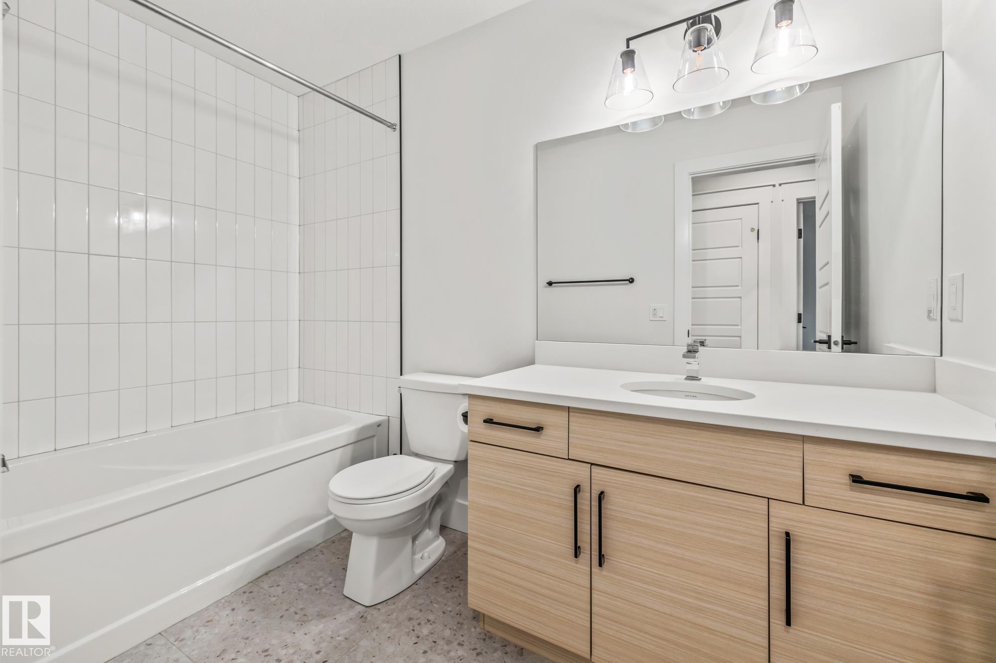 Photo 34 at 10225 92a Avenue, Morinville