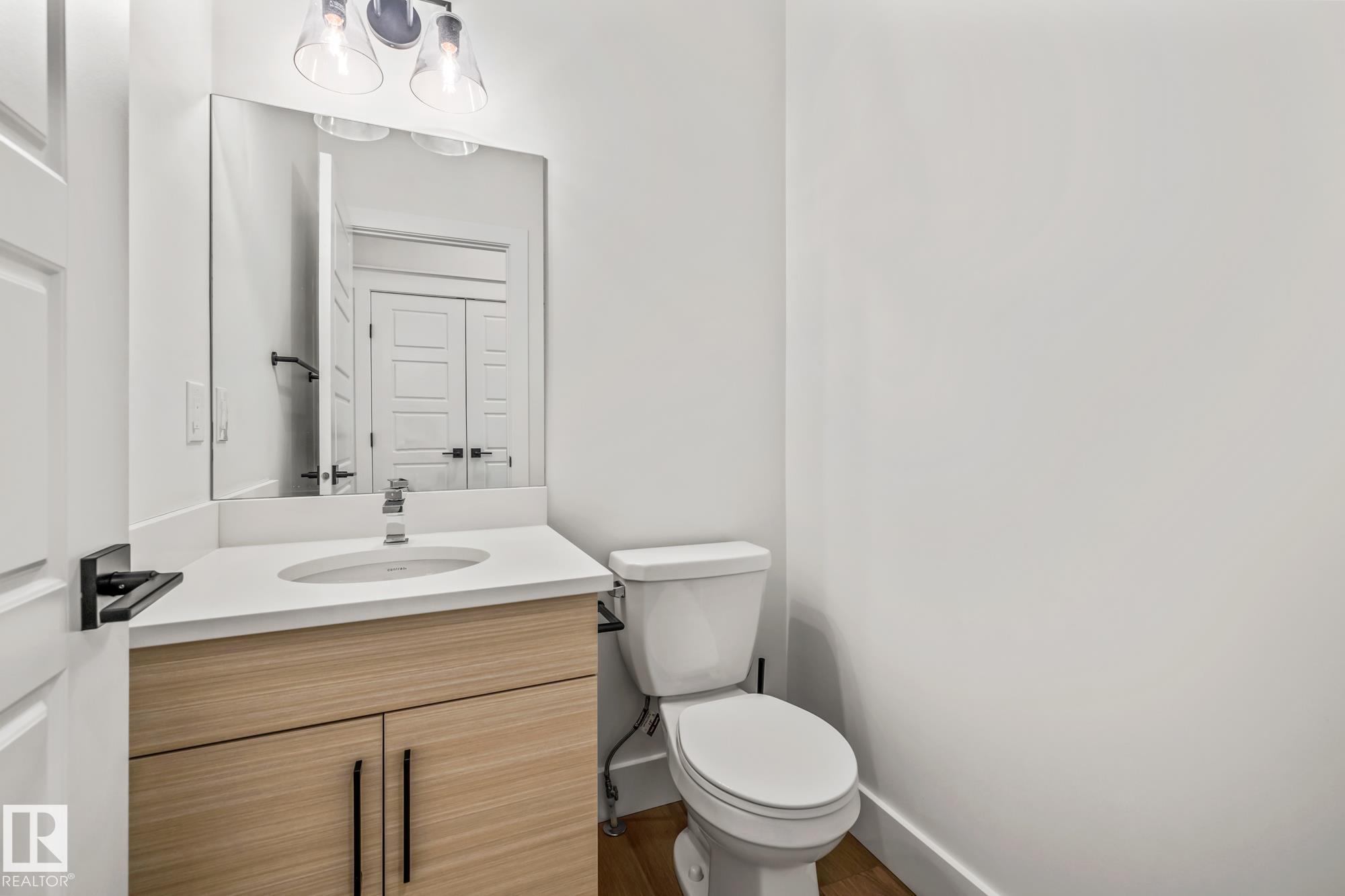 Photo 36 at 10225 92a Avenue, Morinville