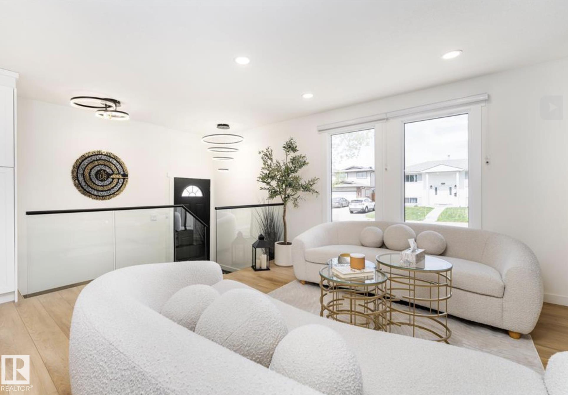 Picture for 17327 106 ST NW