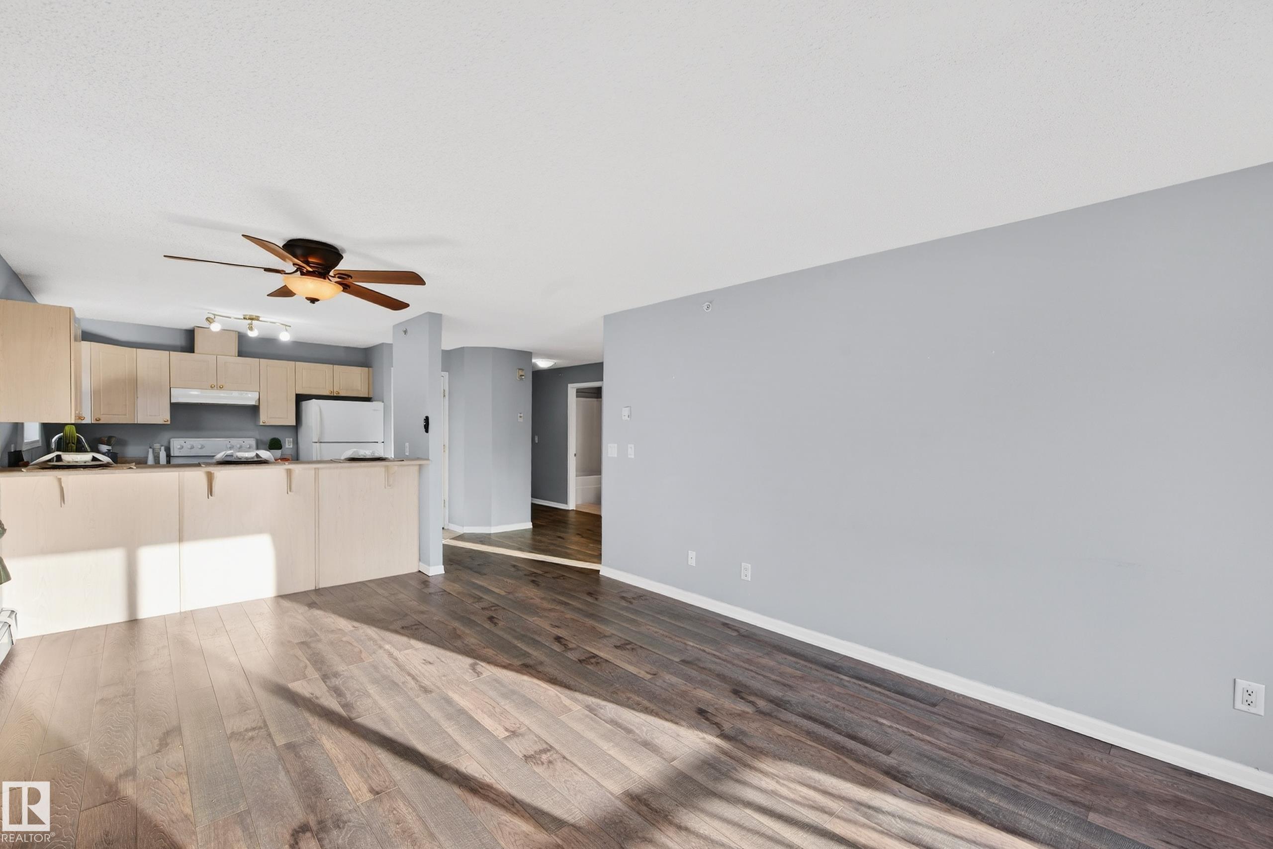 Photo 7 at 418 - 10403 98 Avenue NW, Downtown, Edmonton