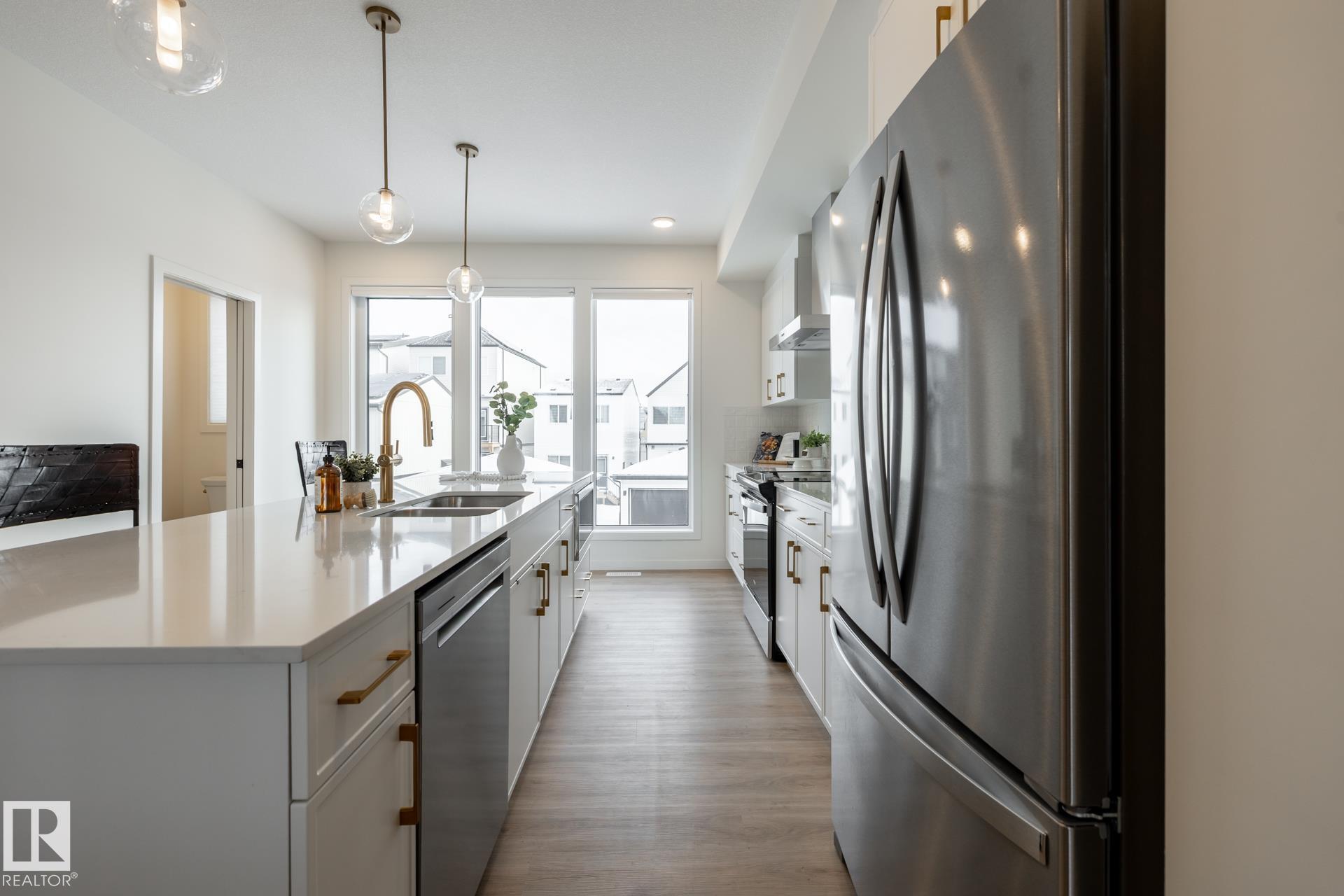 7529 Klapstein Link SW, Keswick, Edmonton