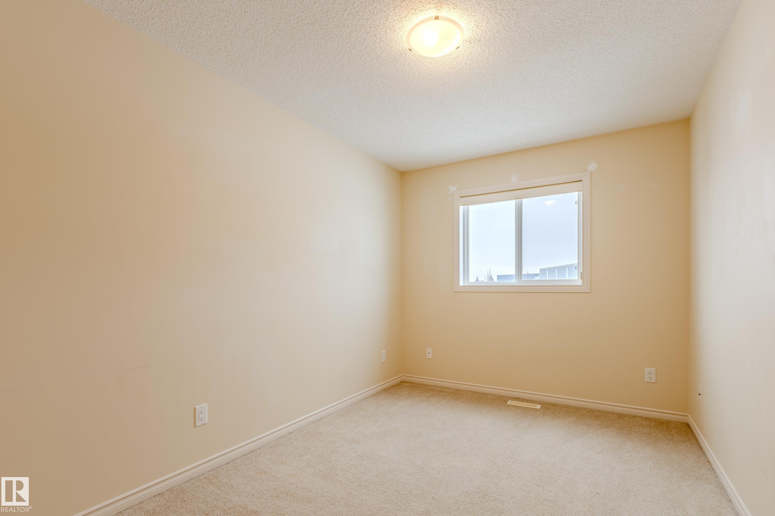 Photo 18 at 28 - 9511 102 Avenue, Morinville