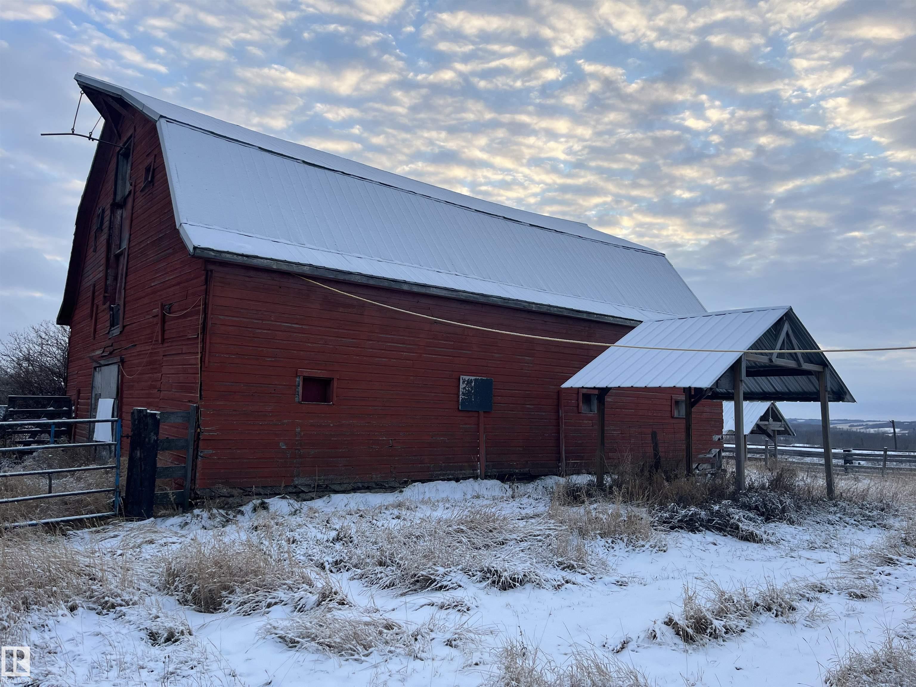 Photo 8 at 23107 Twp Road 564, None, Rural Sturgeon County