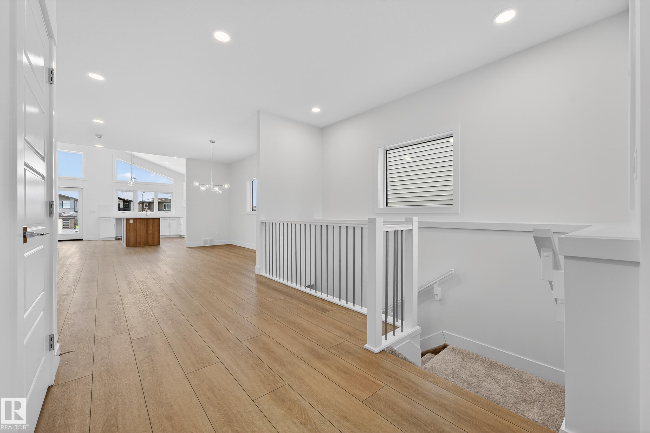 7093 Kiviaq Crescent SW, Keswick, Edmonton