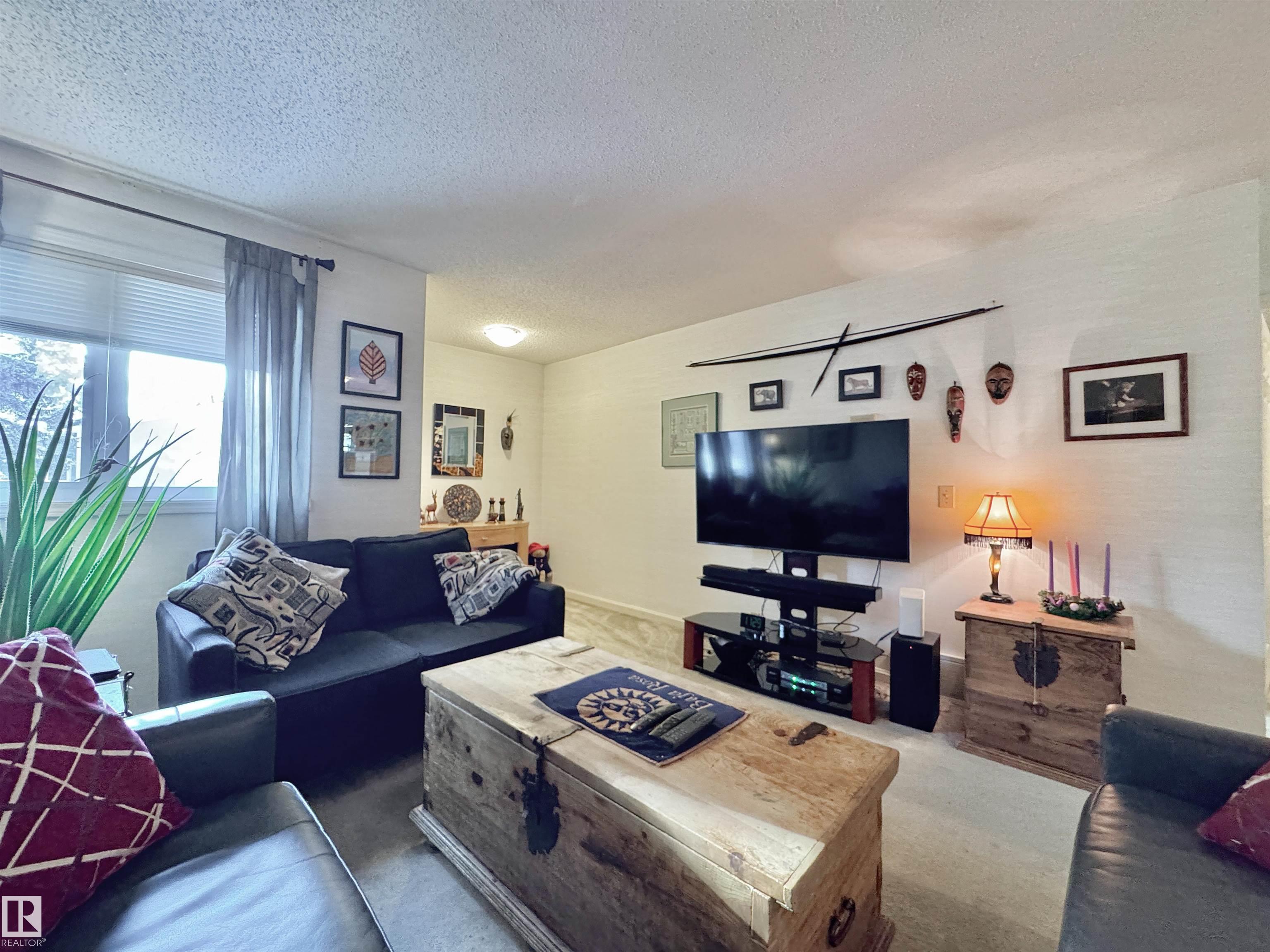 Photo 16 at 1035 109 Street NW, Bearspaw, Edmonton