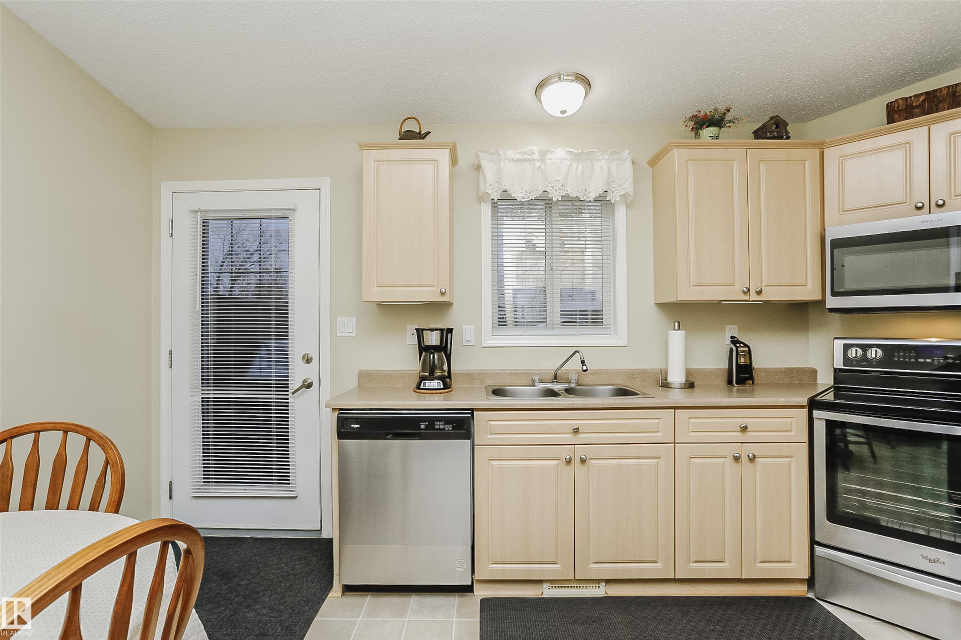 Photo 15 at 10105 105 Street, Morinville