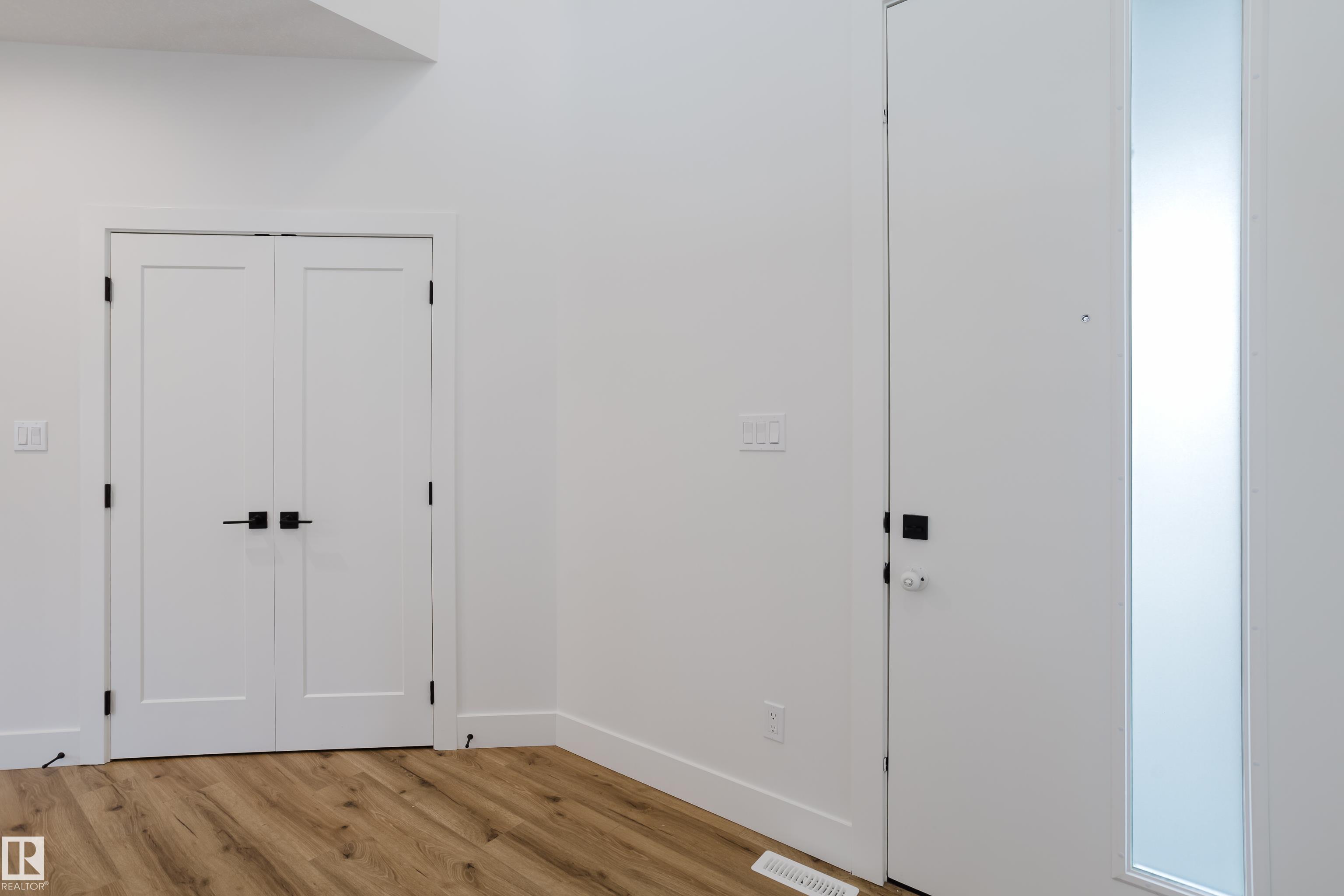 Picture for 21112 26 AV NW