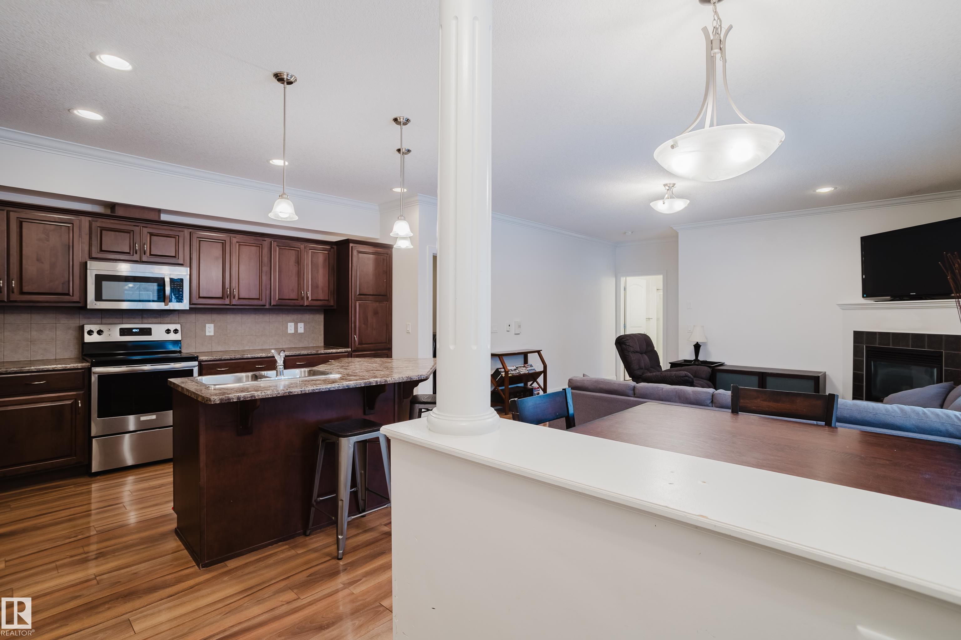 Picture for #98 7293 South Terwillegar DR NW