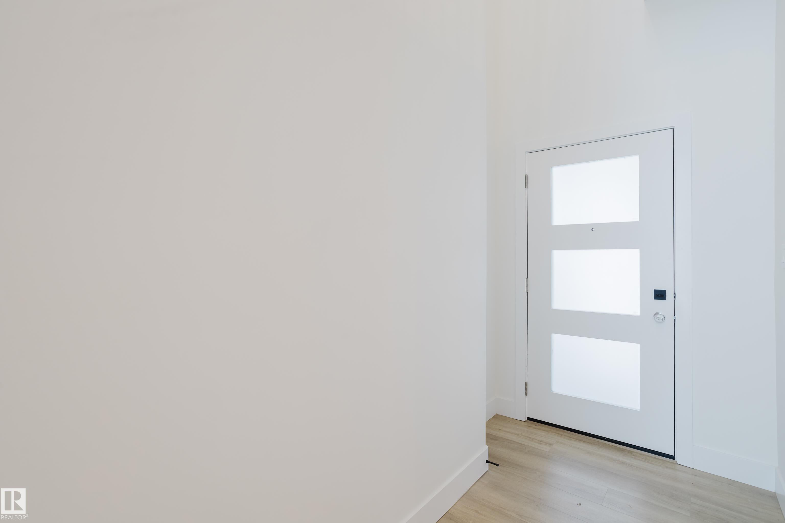 Picture for 230 KINGLET BV NW