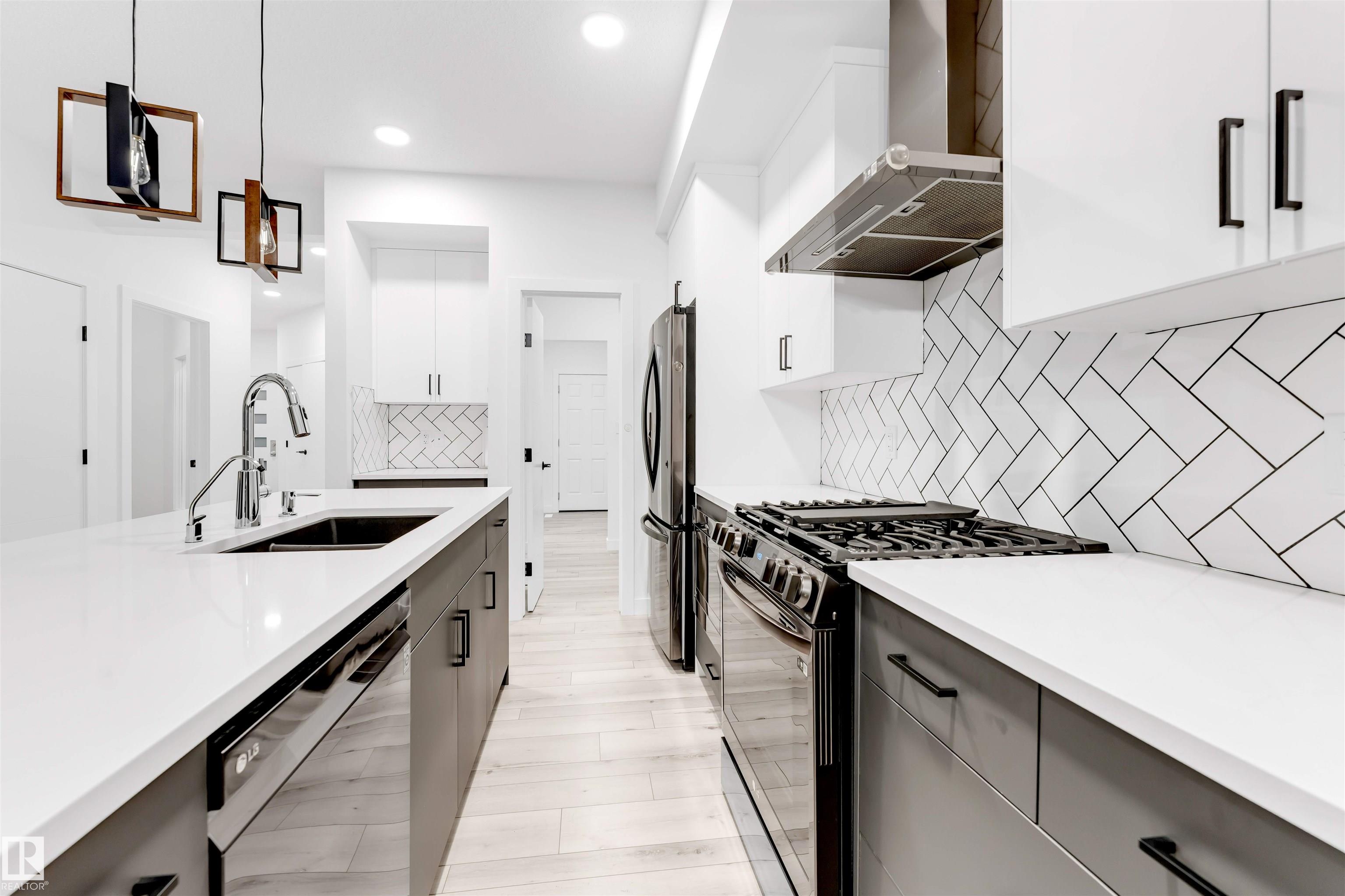 Photo 19 at 19135 22 Avenue NW, River's Edge, Edmonton