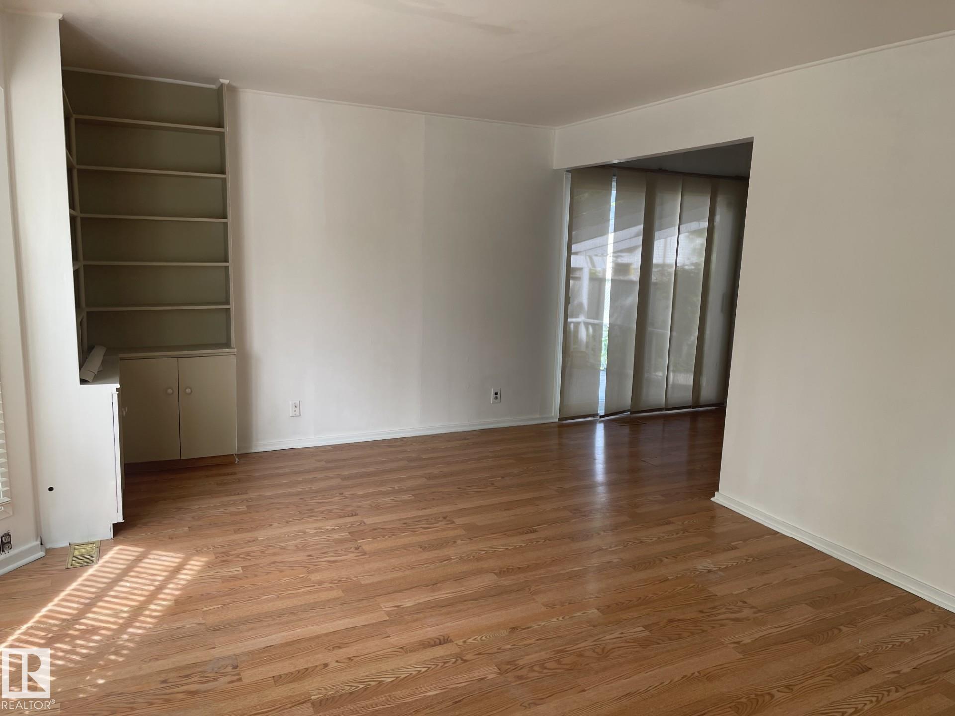 Picture for 12202 105 ST NW