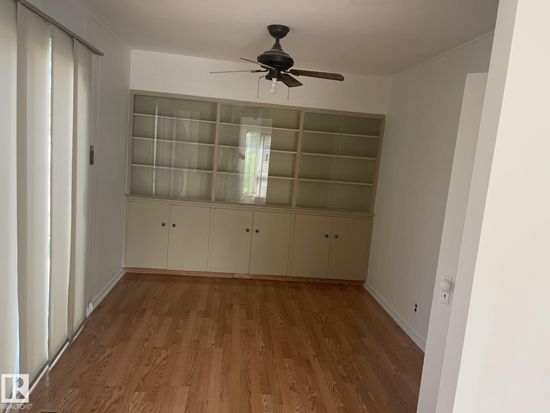 Picture for 12202 105 ST NW