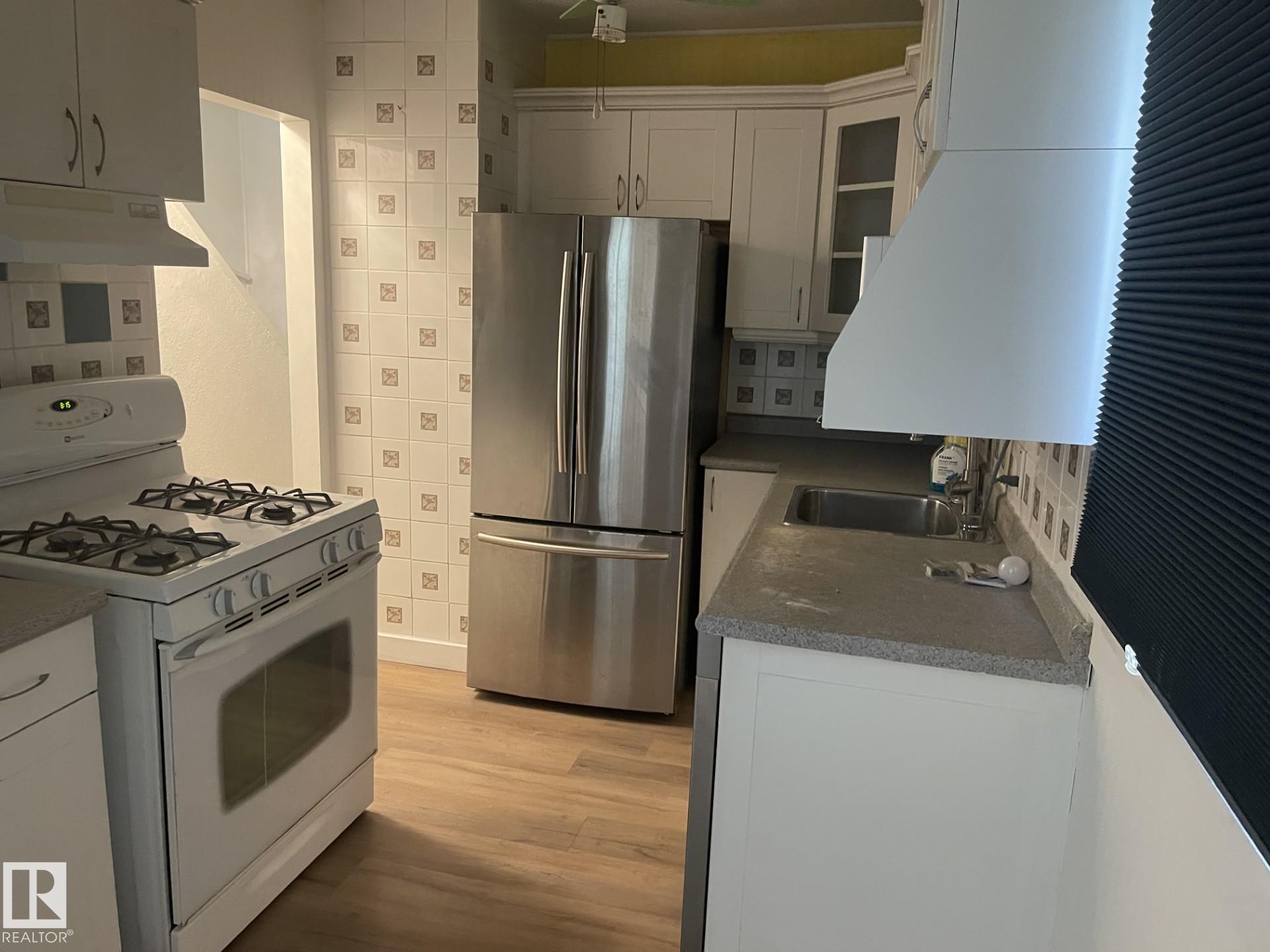 Picture for 12202 105 ST NW