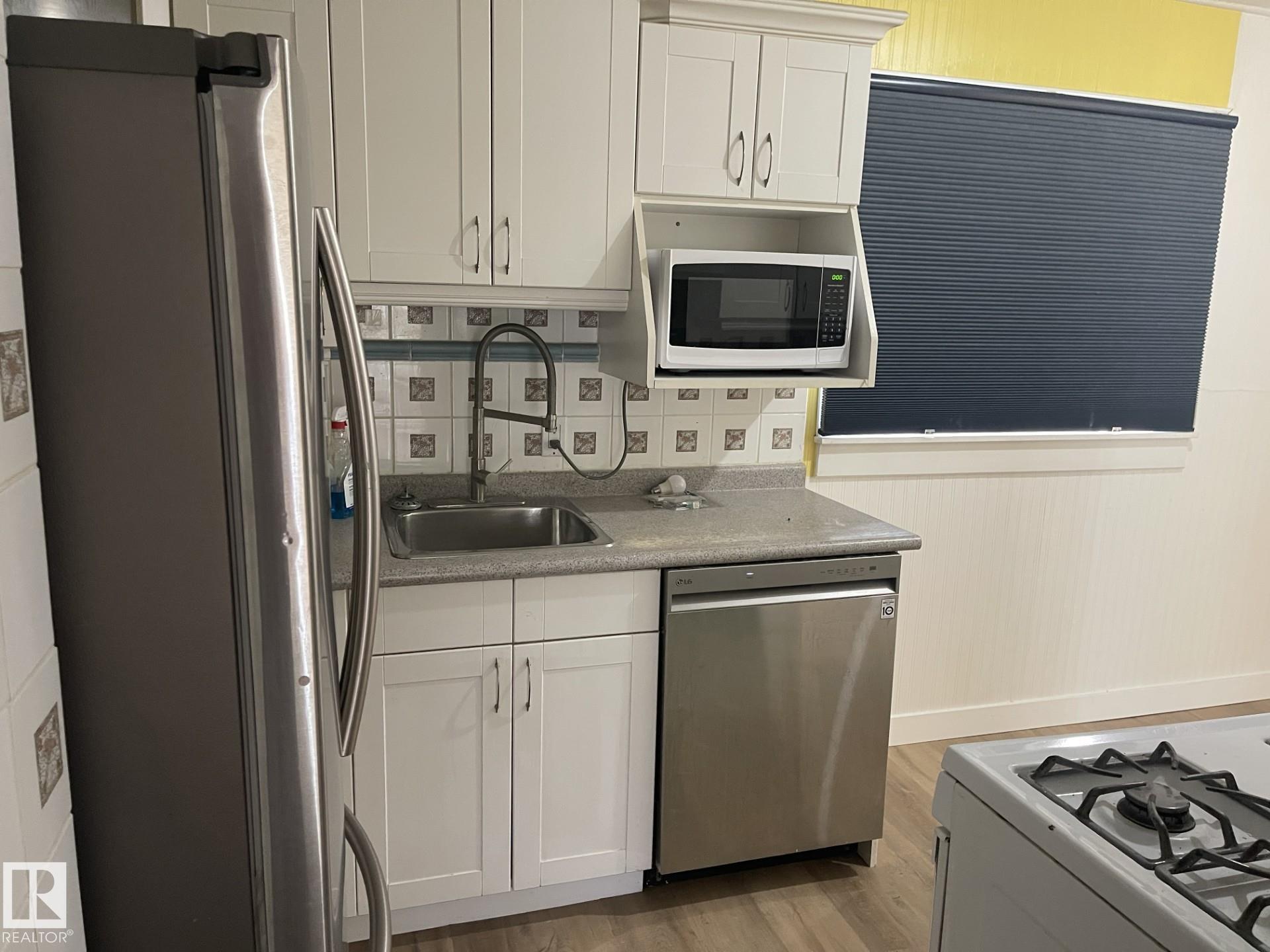 Picture for 12202 105 ST NW