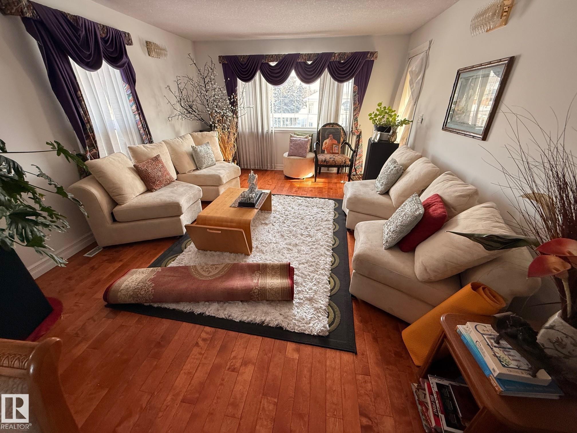 Picture for 10644 155 ST NW