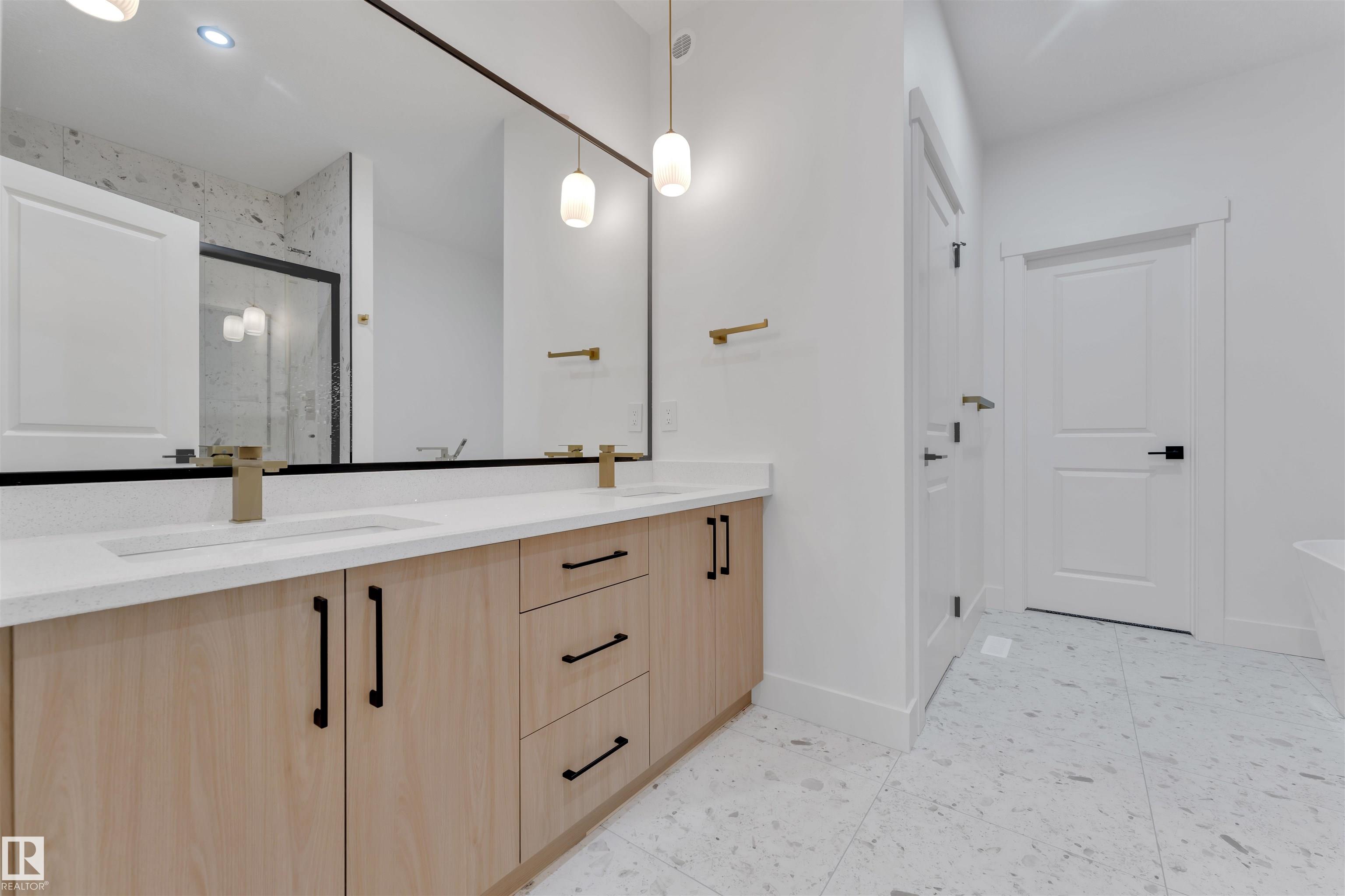 Photo 26 at 230 Linden Loop, Woodbend, Leduc