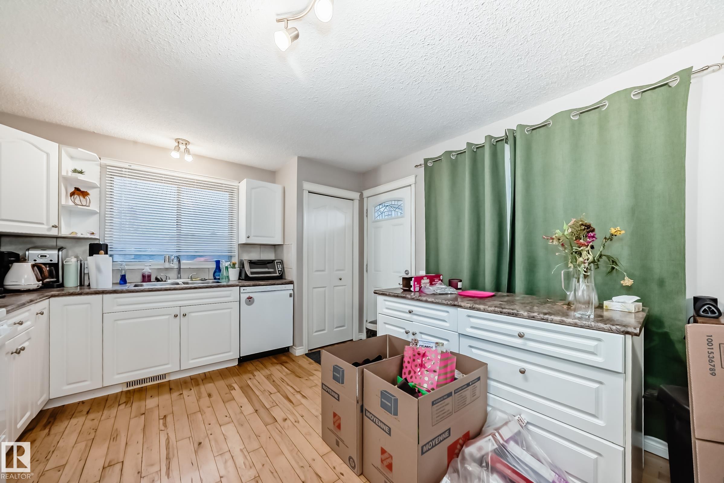 Picture for 9216 68 ST NW