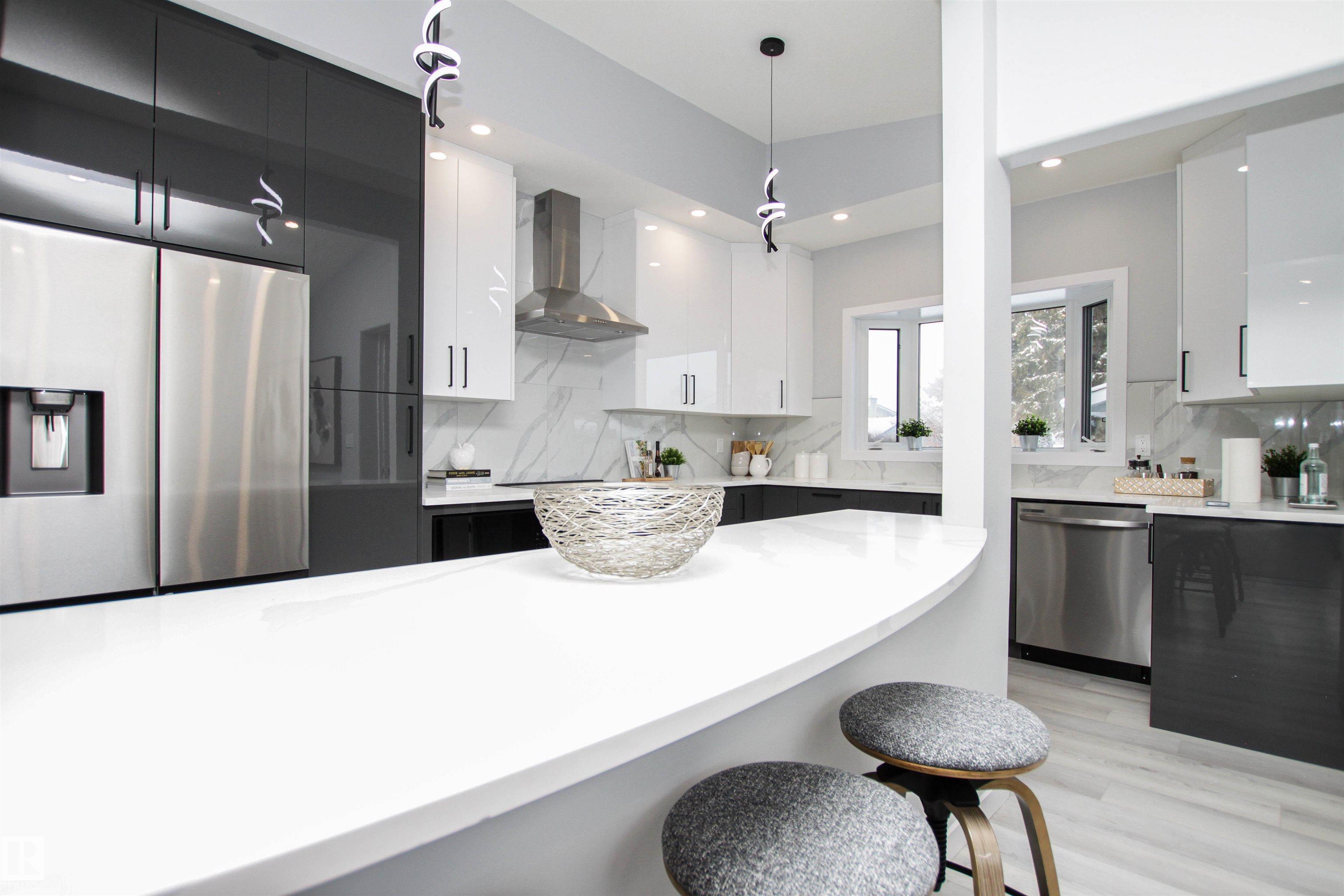 Photo 18 at 18616 66 Avenue NW, Ormsby Place, Edmonton