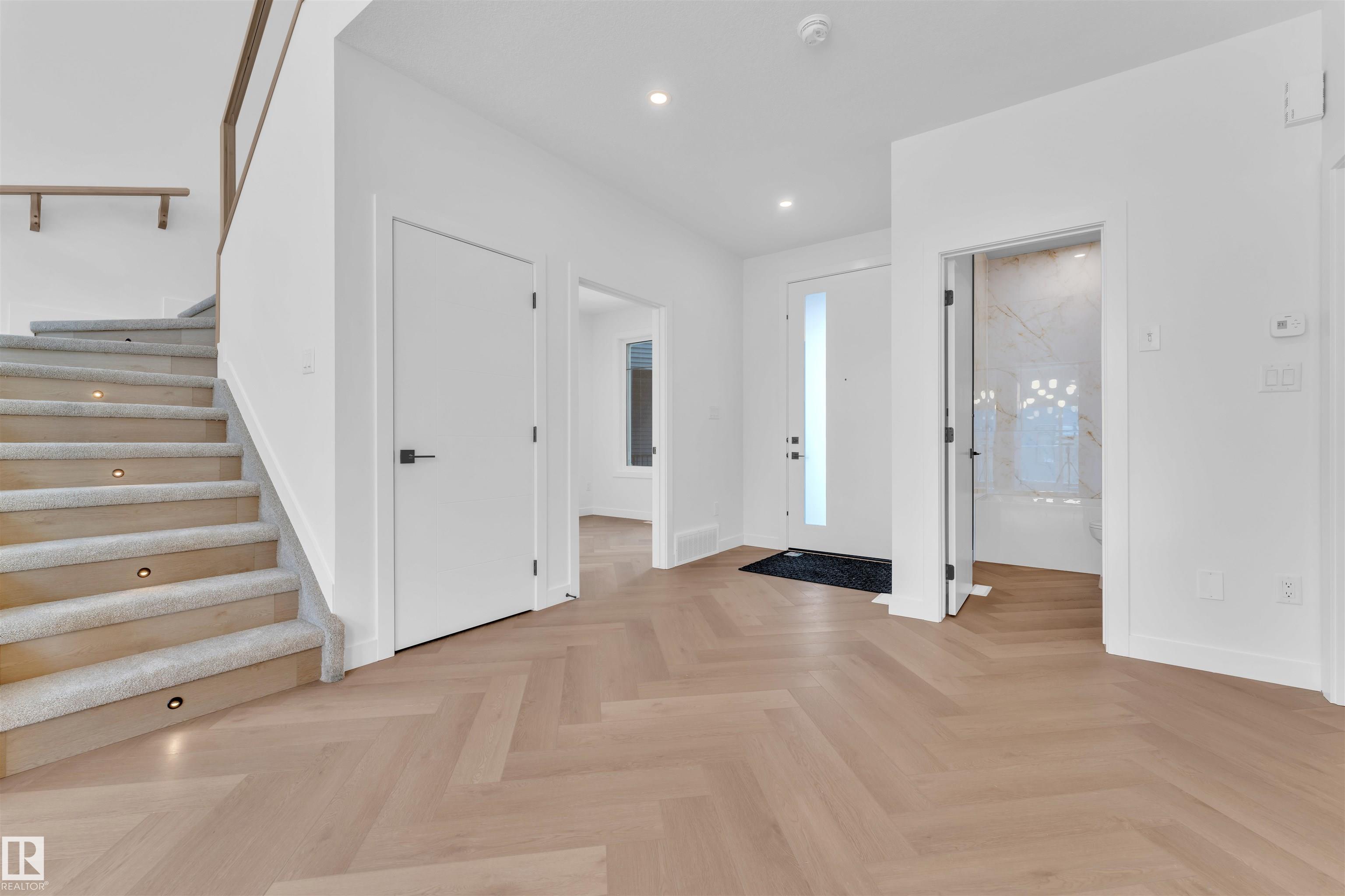 Picture for 247 166 AV NE