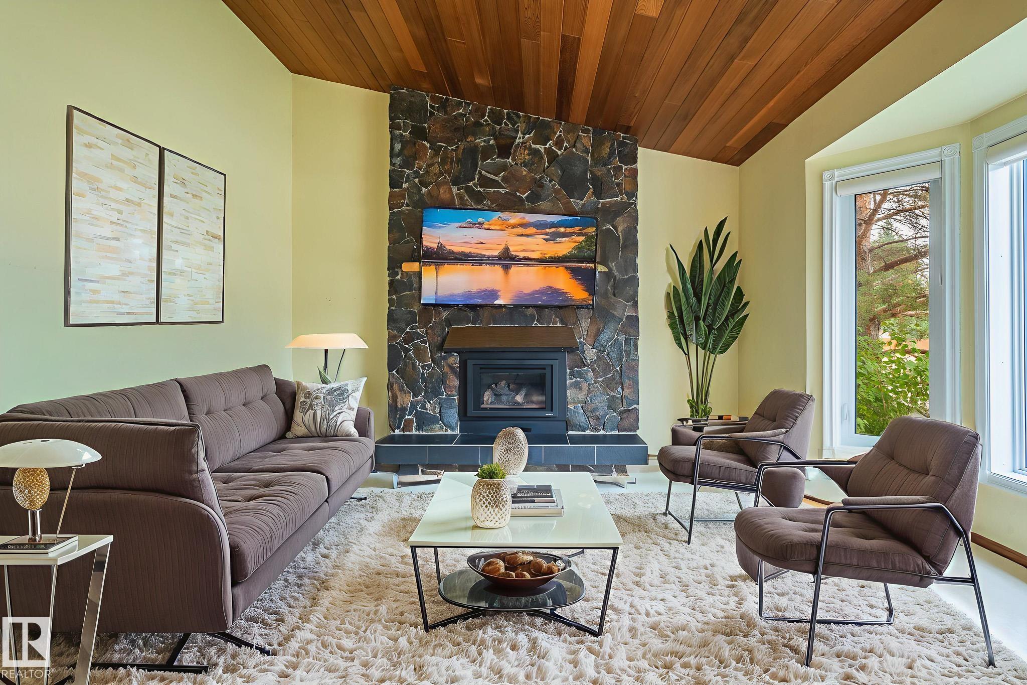 Picture for 103 WOLF WILLOW CR NW