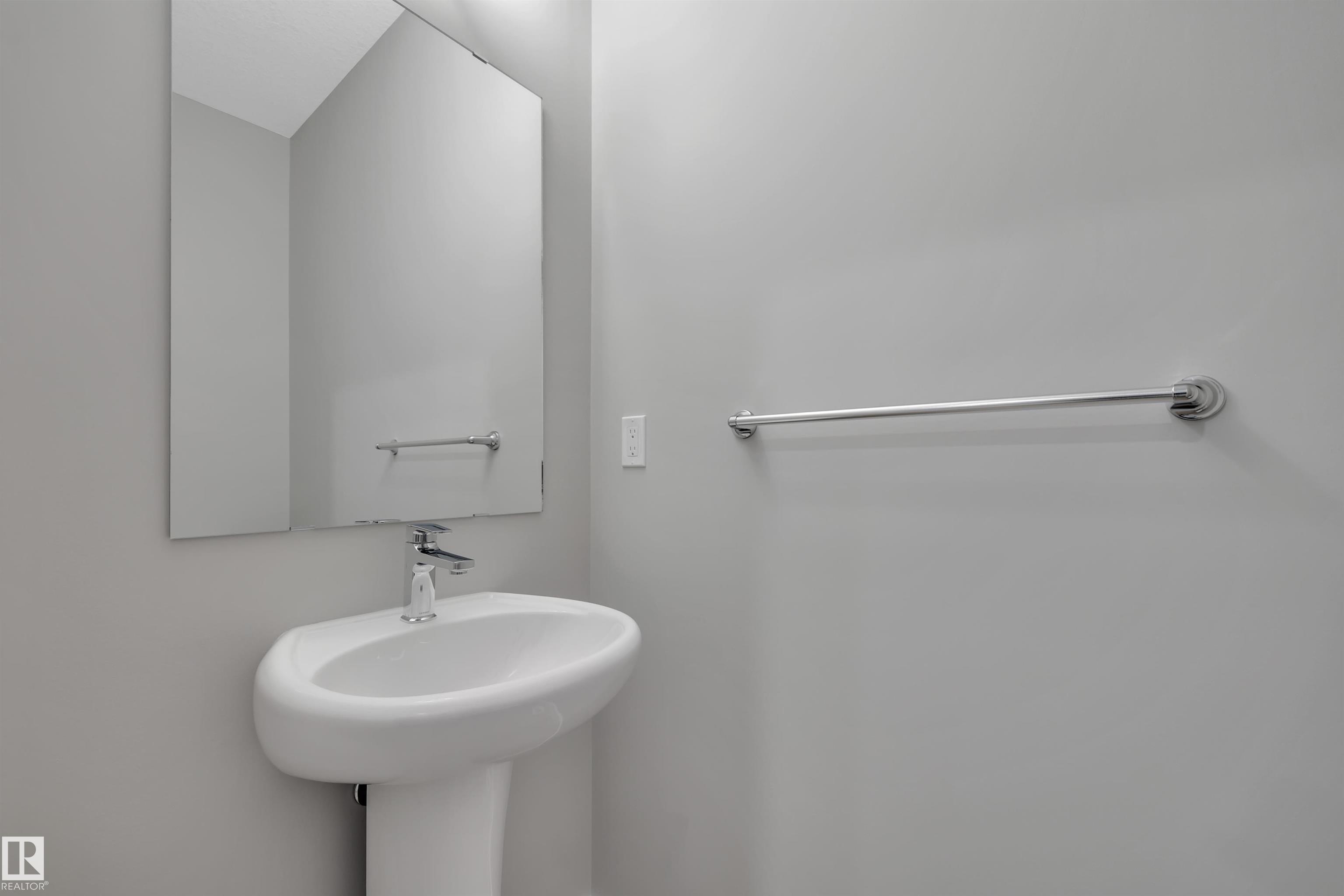 Photo 18 at 8927 Elves Loop NW, Edgemont, Edmonton