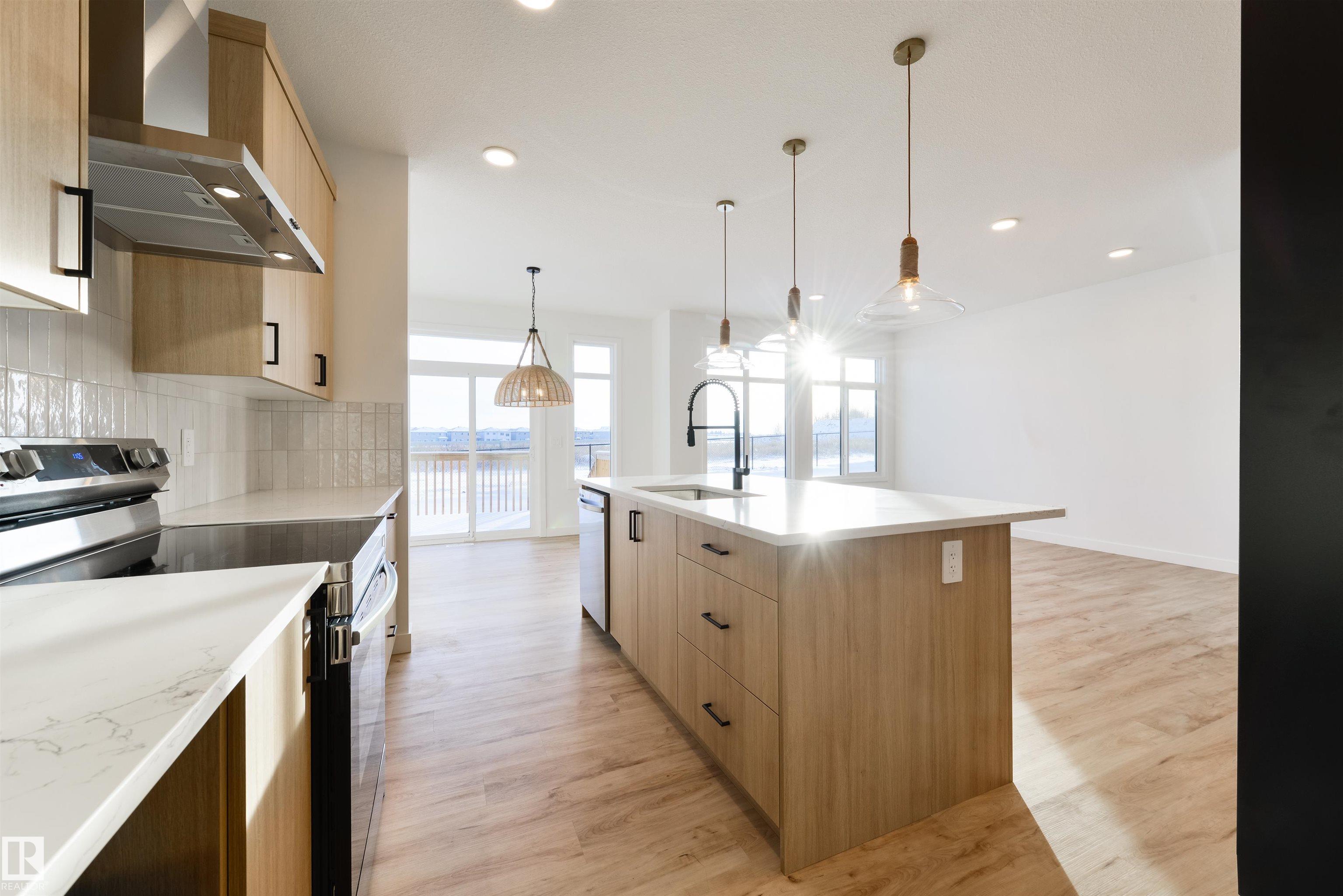 Photo 13 at 8 Cobblestone Gate, Copperhaven, Spruce Grove