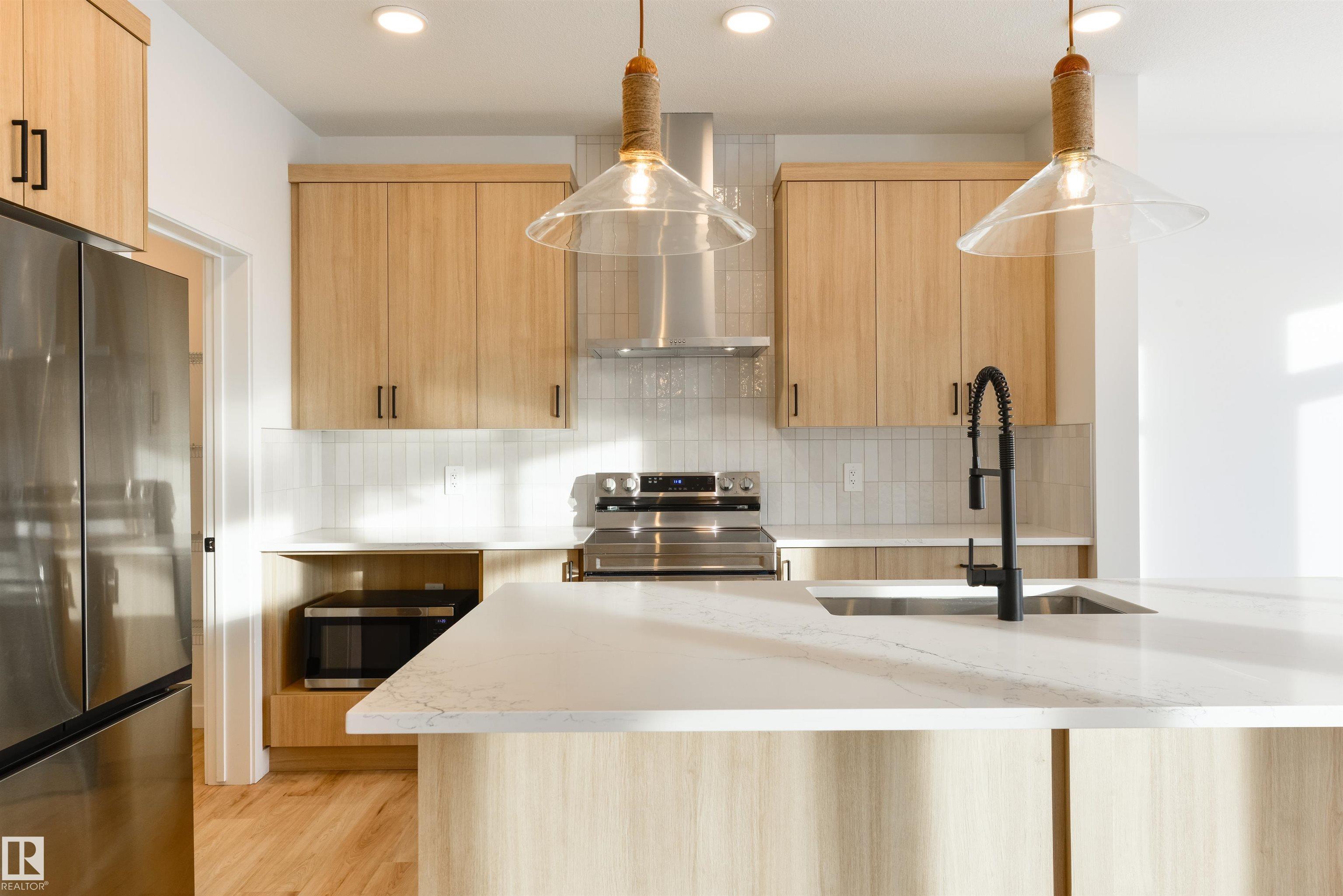 Photo 16 at 8 Cobblestone Gate, Copperhaven, Spruce Grove