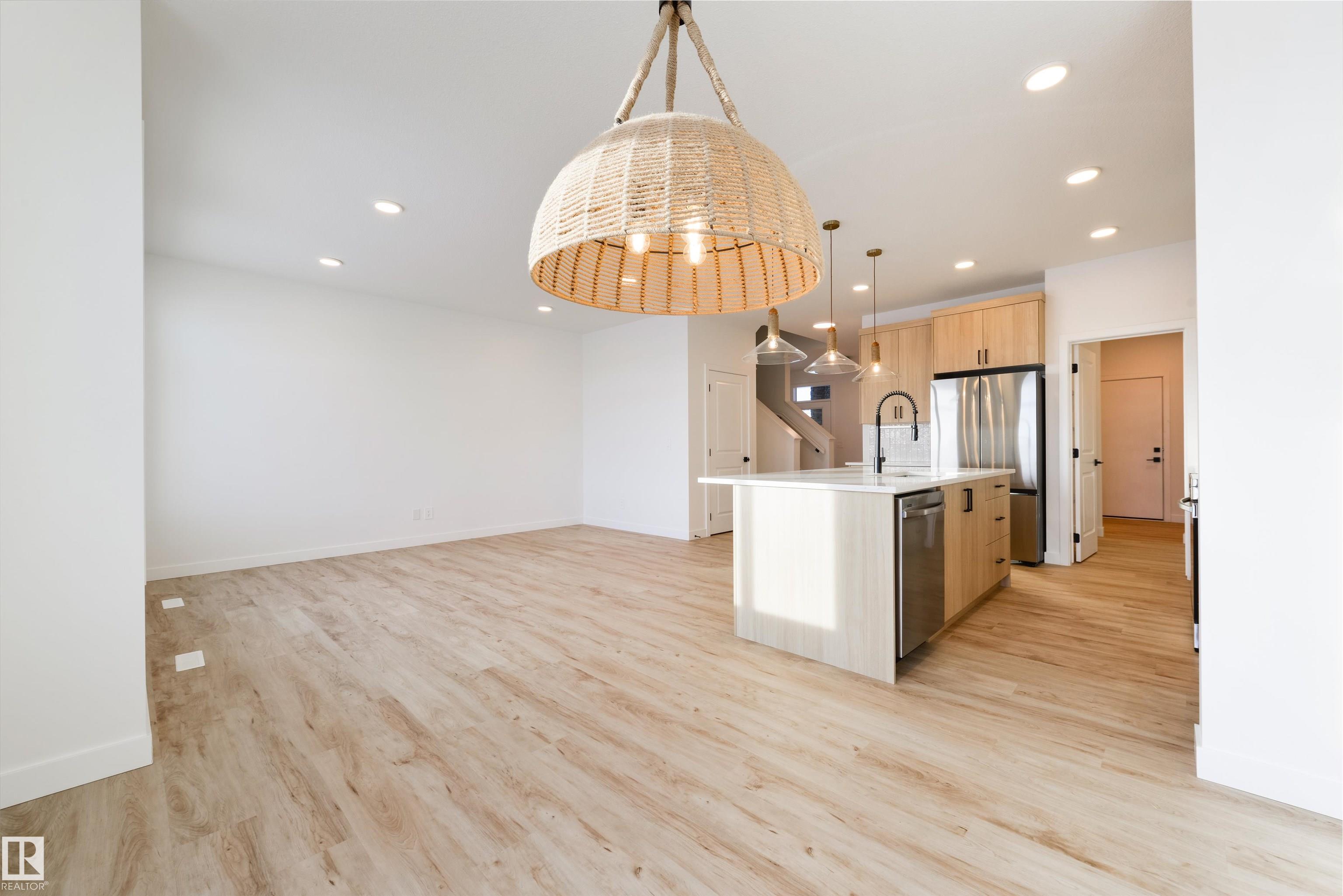 Photo 18 at 8 Cobblestone Gate, Copperhaven, Spruce Grove