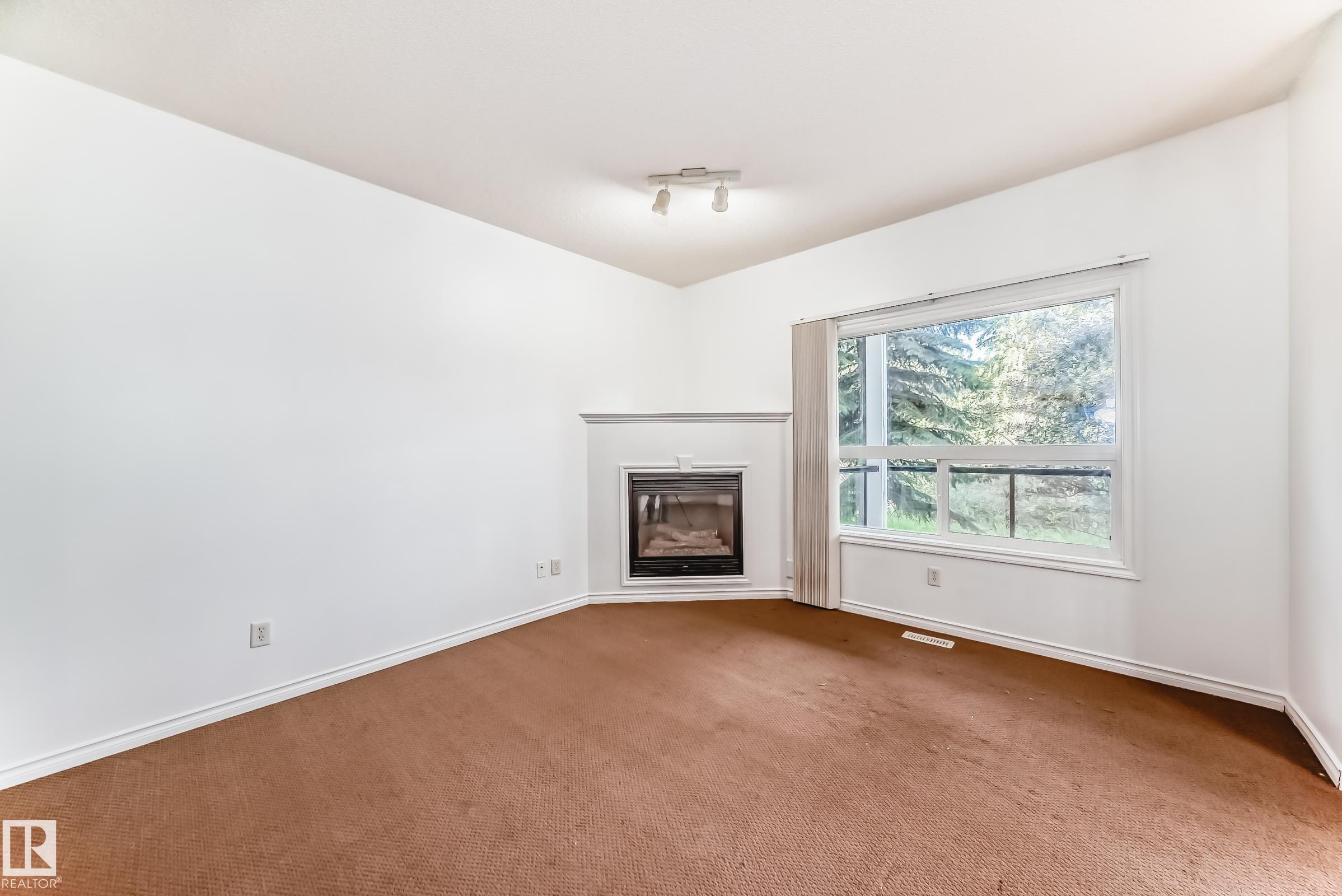 Photo 24 at 102 - 3010 33 Avenue NW, Silver Berry, Edmonton