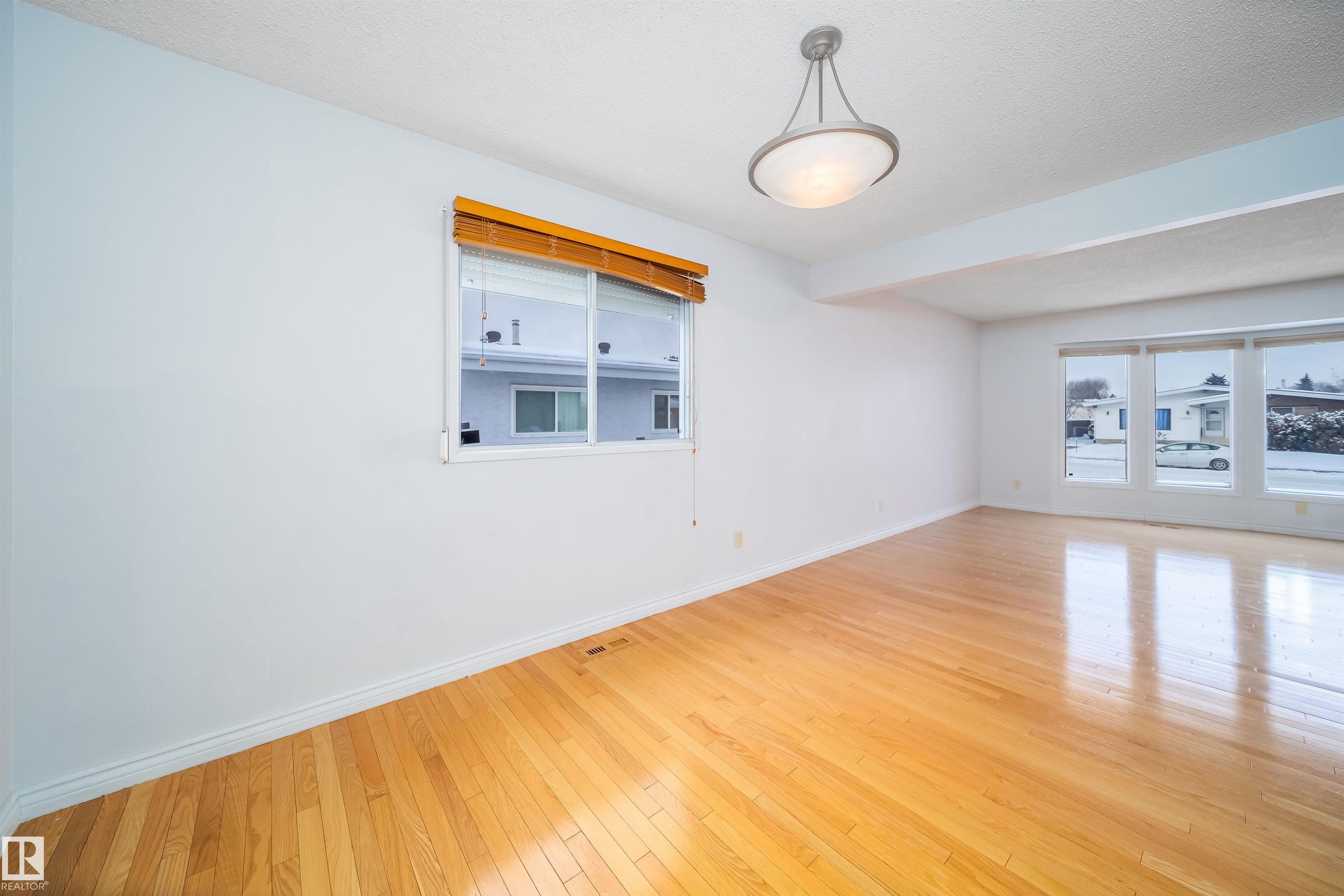 12203 158 Avenue NW, Dunluce, Edmonton