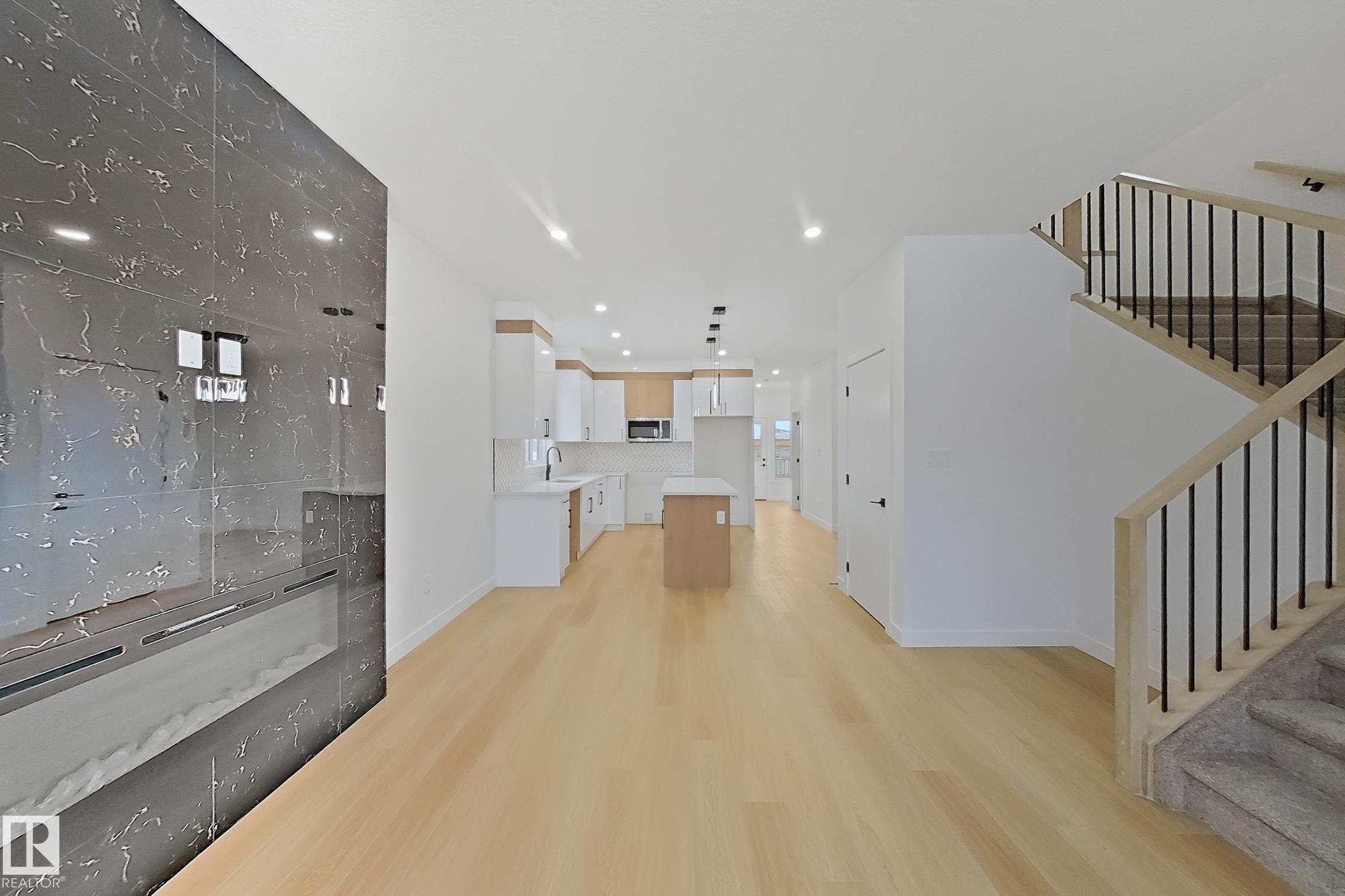 334 Roberts Wynd, Robinson, Leduc