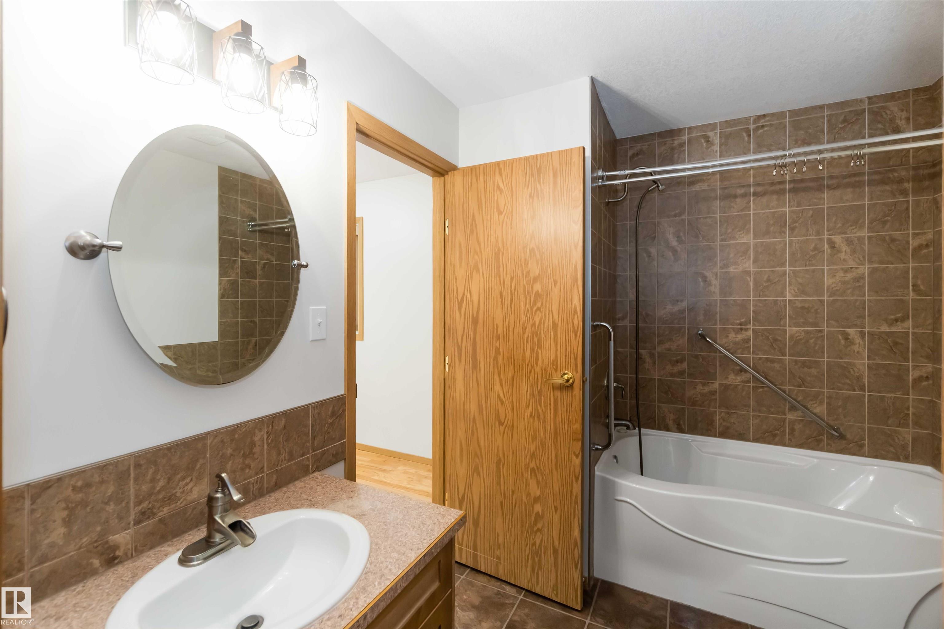 Photo 18 at 8 - 53129 Range Road 14, Valaspen Place, Rural Parkland County