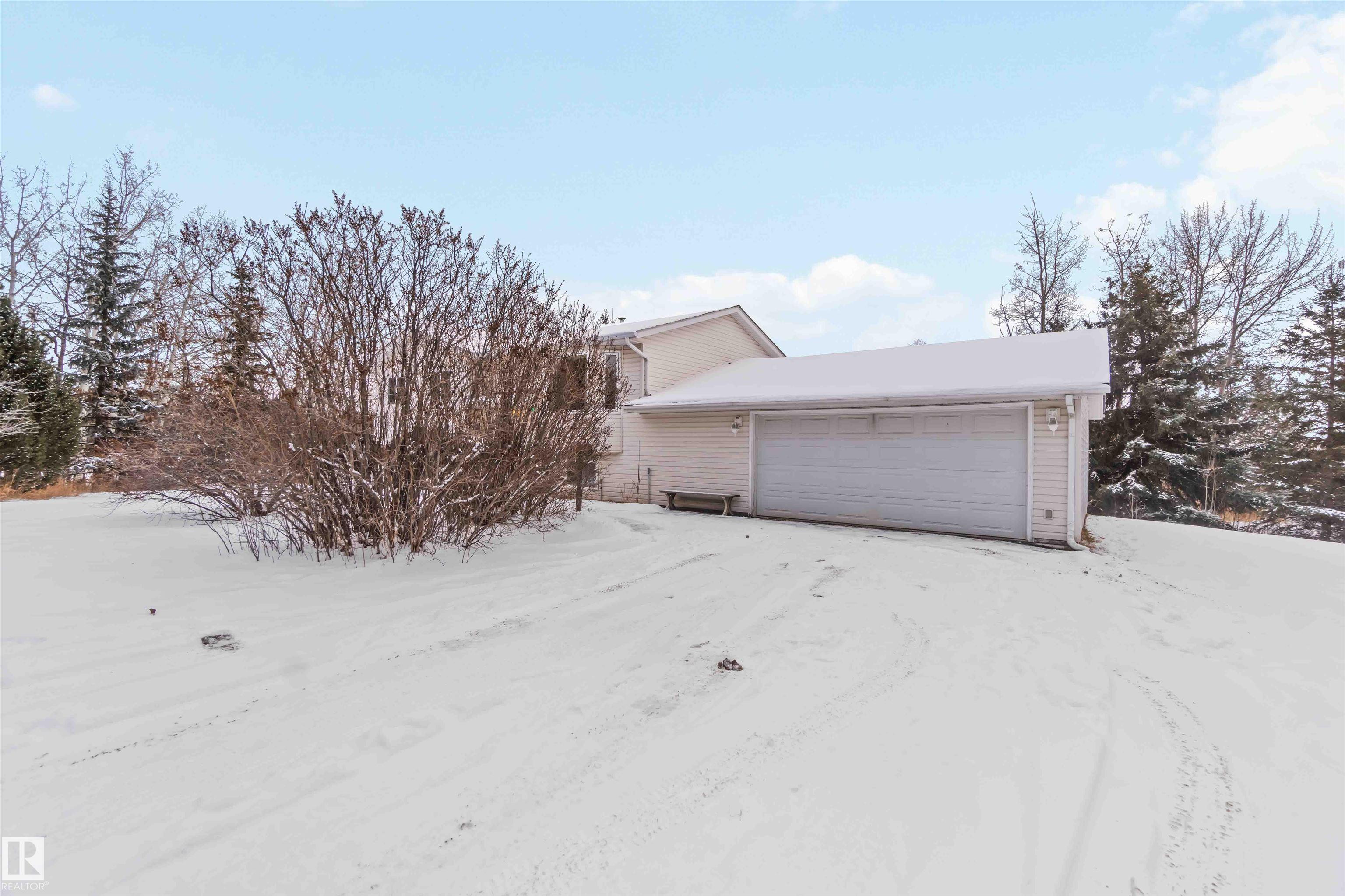 8 - 53129 Range Road 14, Valaspen Place, Rural Parkland County