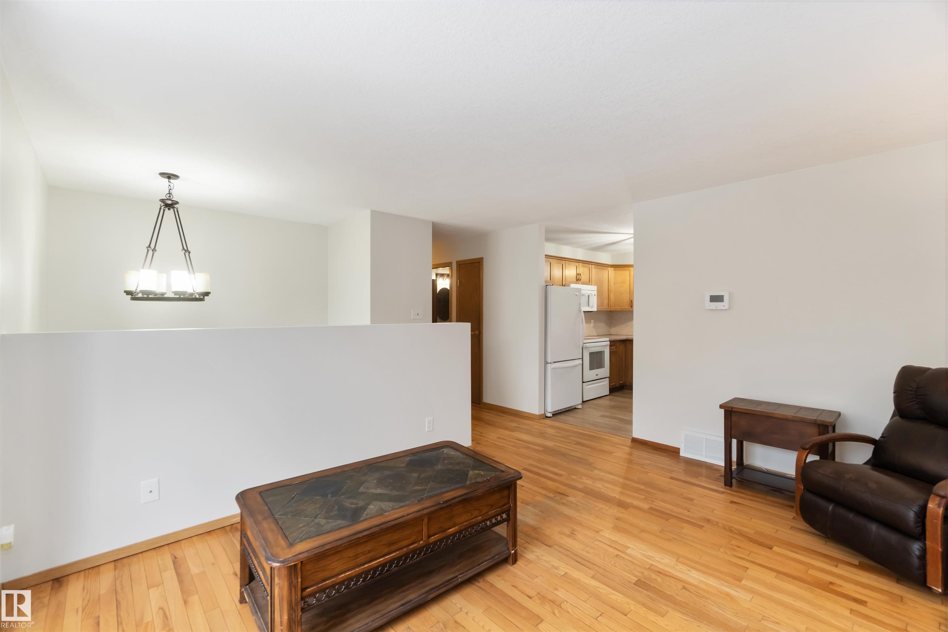 Photo 8 at 8 - 53129 Range Road 14, Valaspen Place, Rural Parkland County