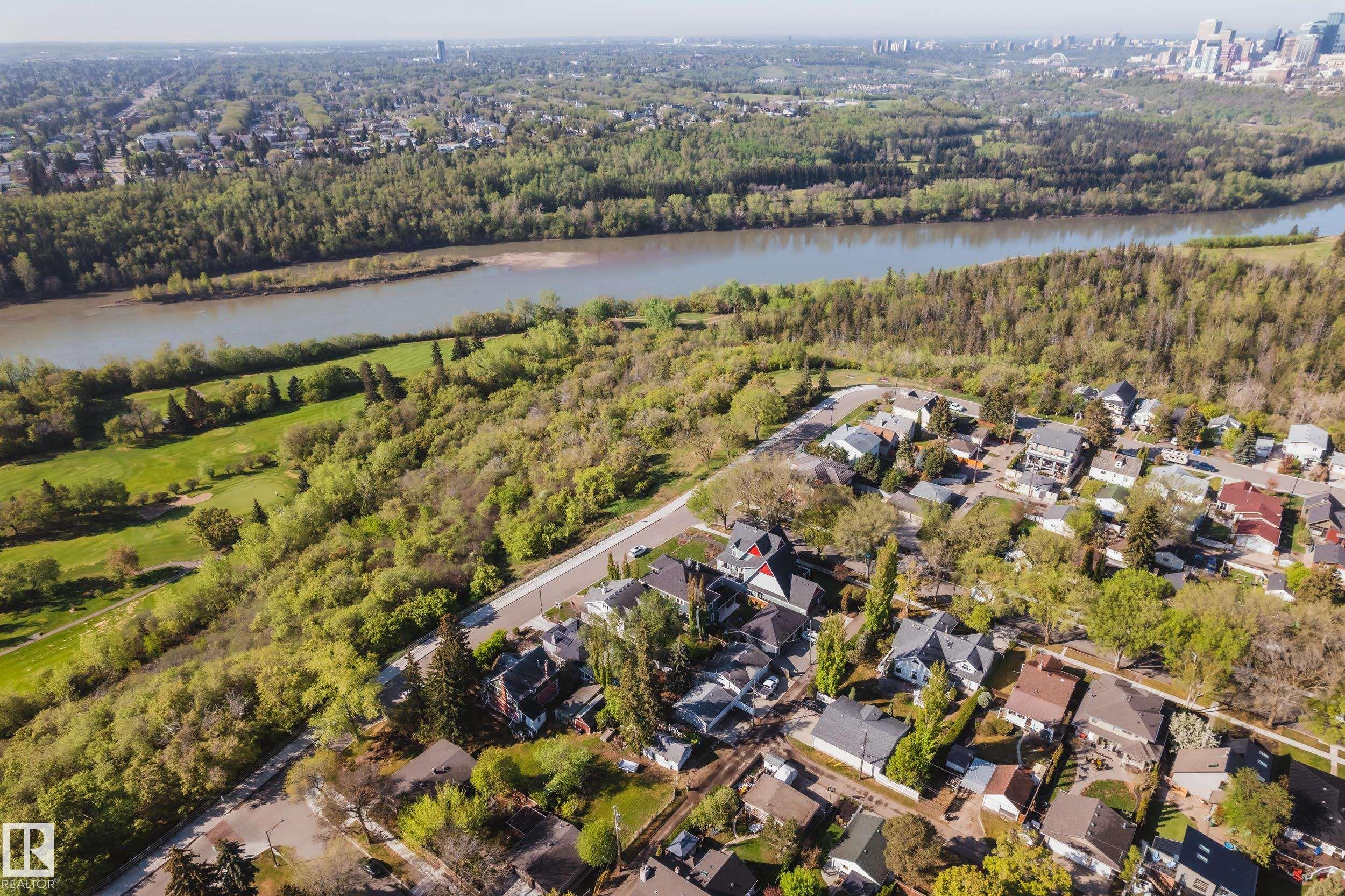 Picture for 6003 111 AV NW