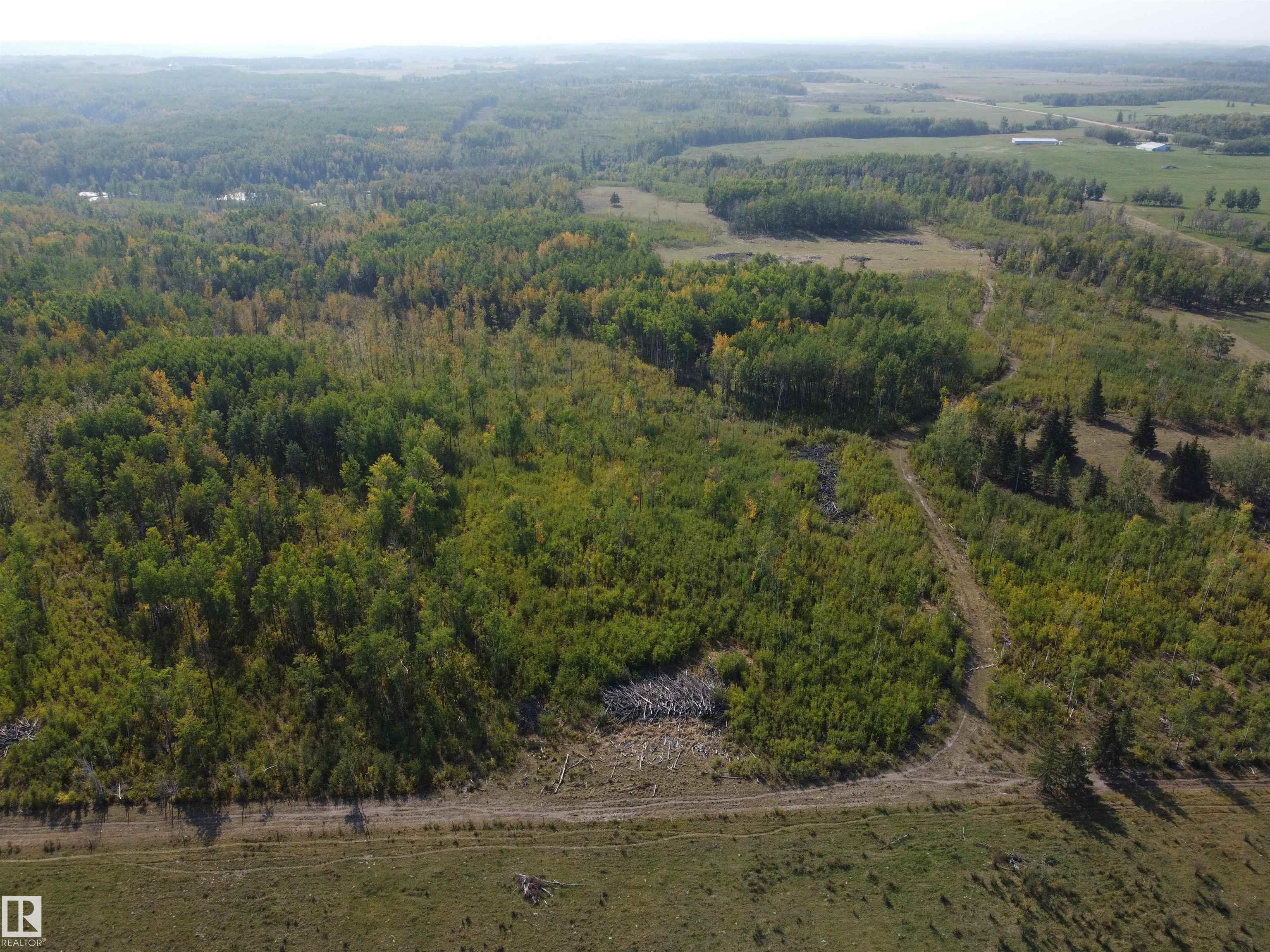 Photo 11 at 52201 Range Road 52, Tomahawk, Rural Parkland County