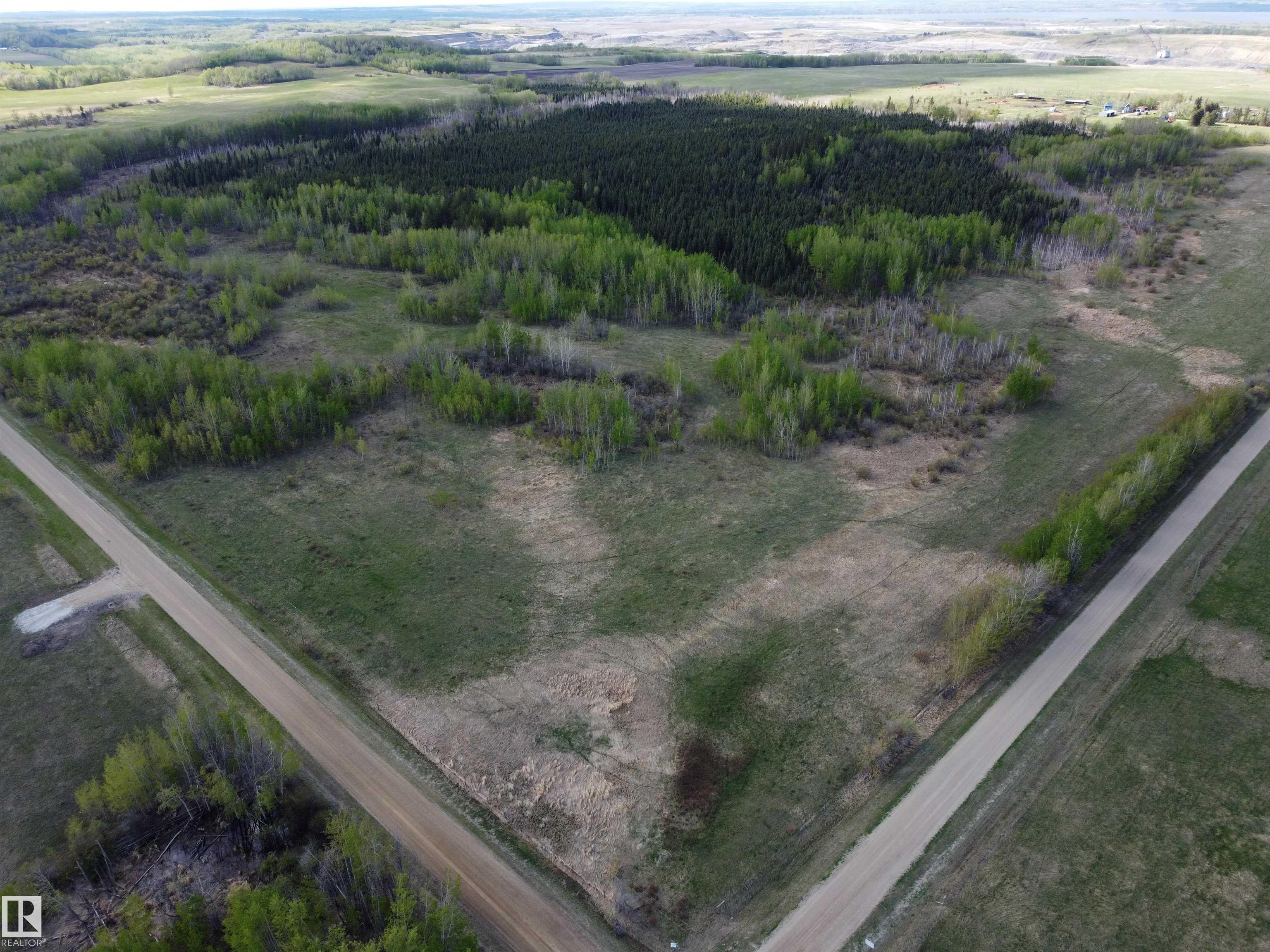 Photo 21 at 52201 Range Road 52, Tomahawk, Rural Parkland County