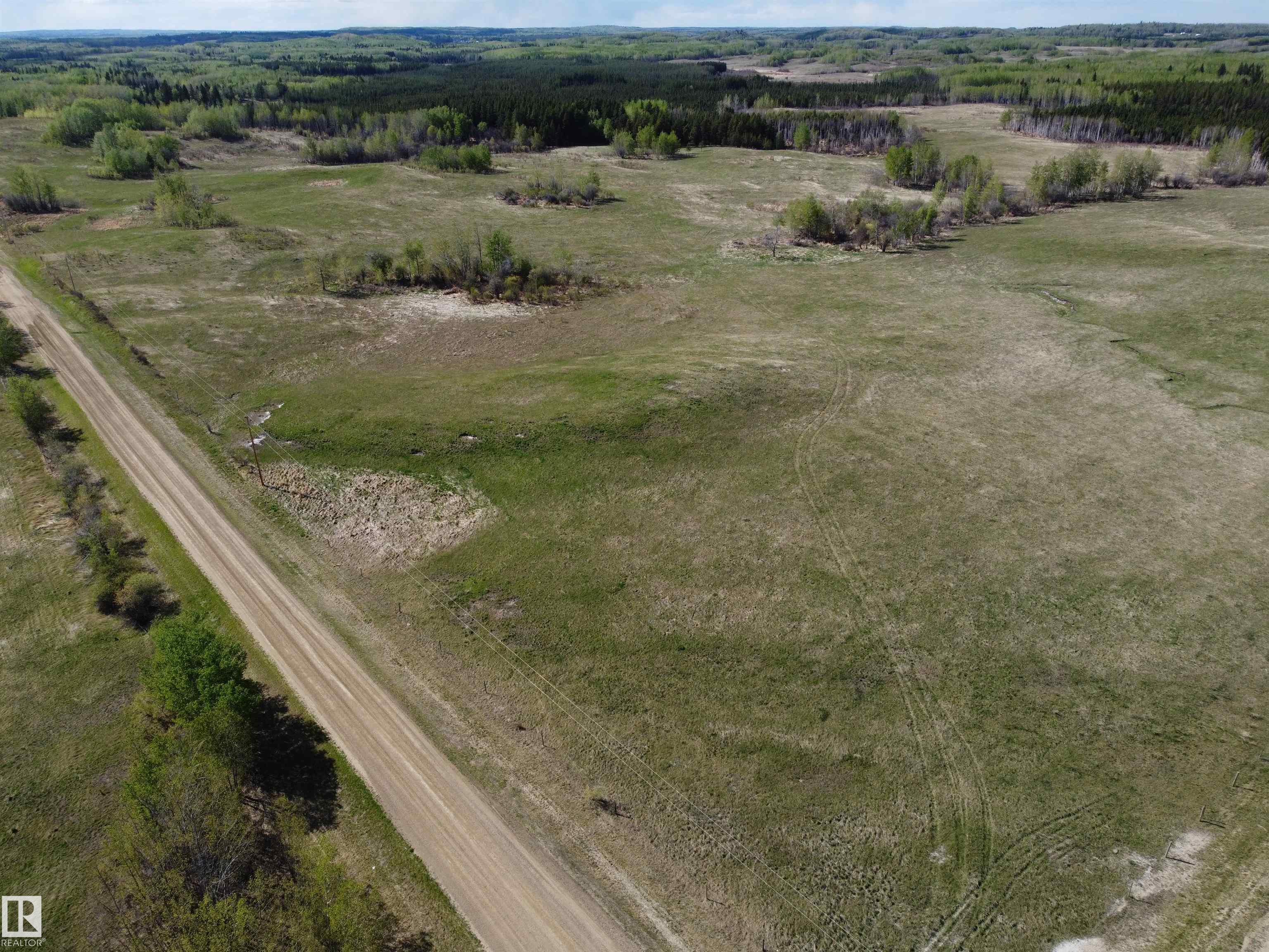 Photo 22 at 52201 Range Road 52, Tomahawk, Rural Parkland County