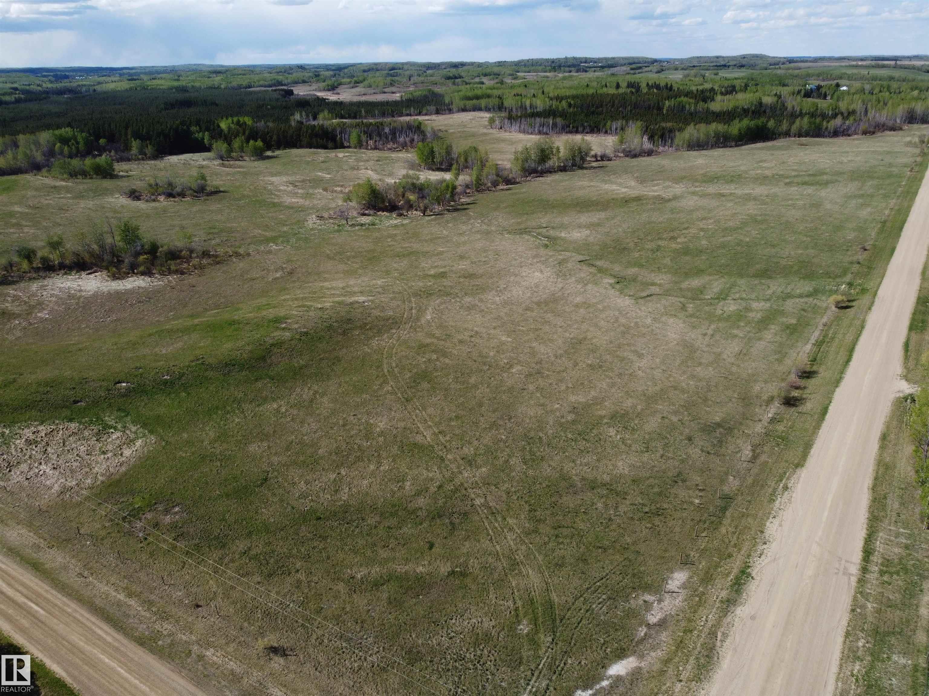 Photo 23 at 52201 Range Road 52, Tomahawk, Rural Parkland County