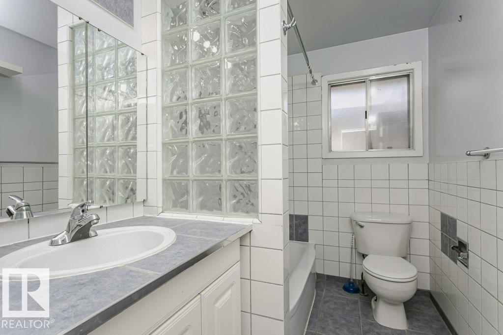 Photo 14 at 5214 49 Street, Central Business District, Leduc