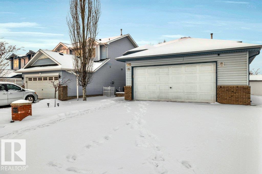 2812 40a Avenue NW, Larkspur, Edmonton