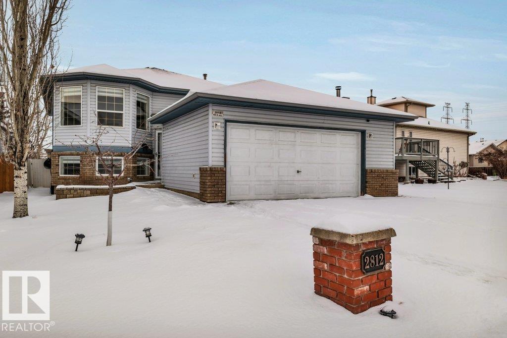 2812 40a Avenue NW, Larkspur, Edmonton