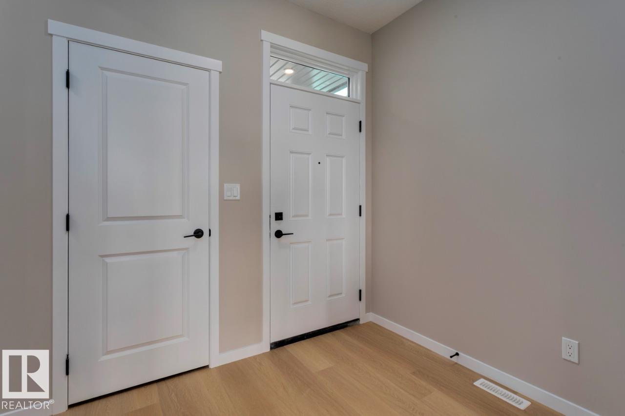 7113 51 Avenue, Elan, Beaumont