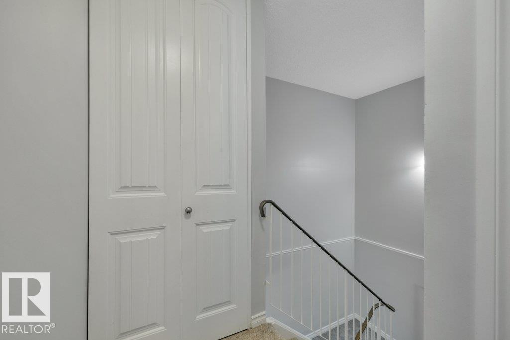 Photo 14 at 322 Willow Court NW, Lymburn, Edmonton