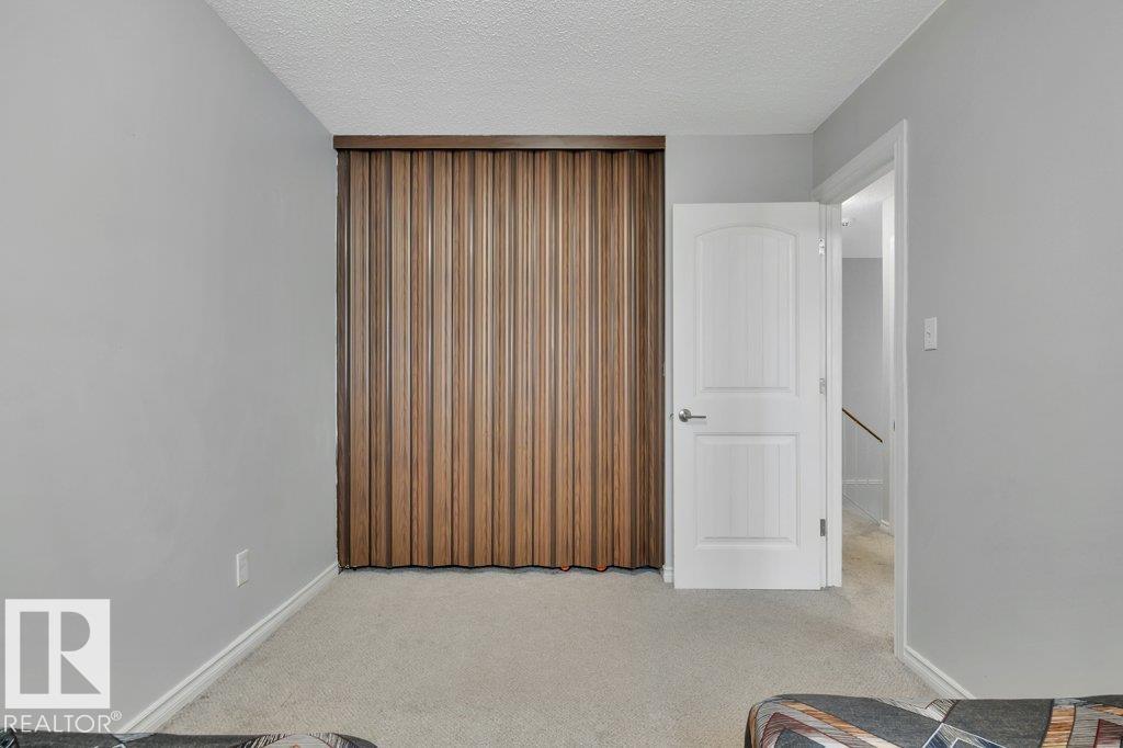 Photo 20 at 322 Willow Court NW, Lymburn, Edmonton