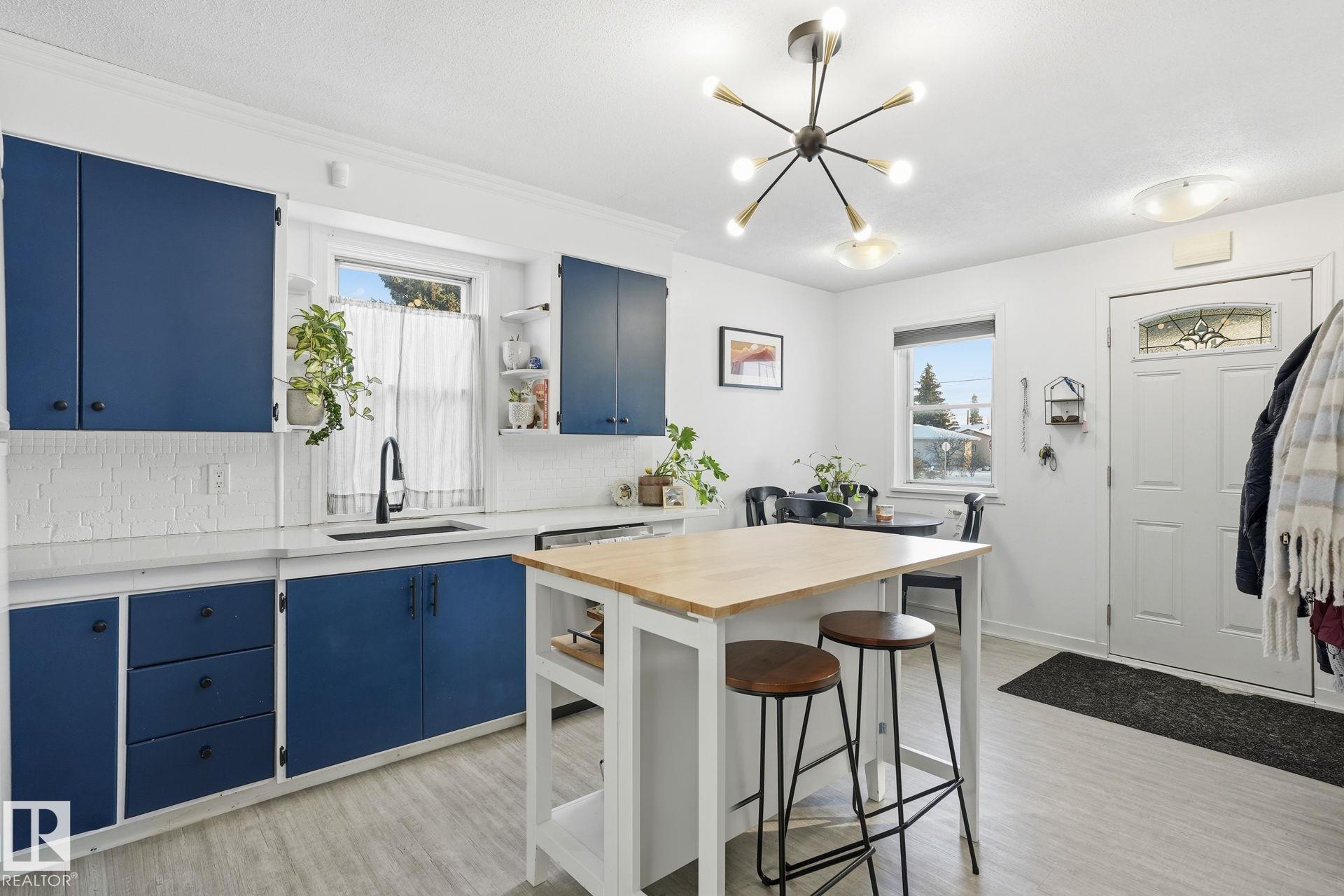 Picture for 9550 128 AV NW