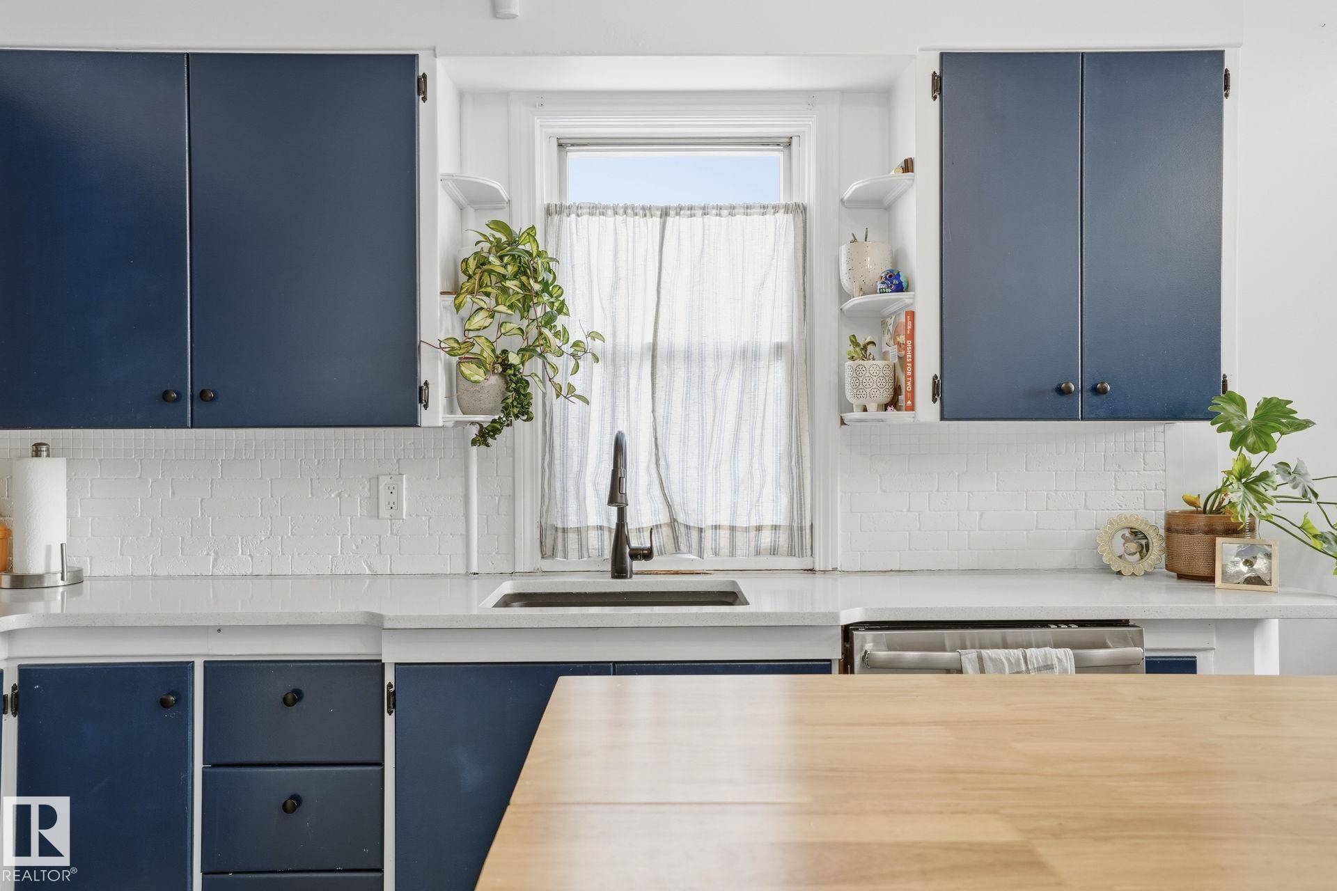 Picture for 9550 128 AV NW