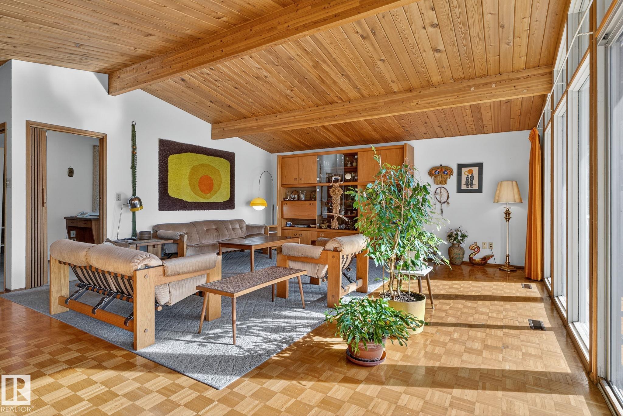 Picture for 9937 82 ST NW