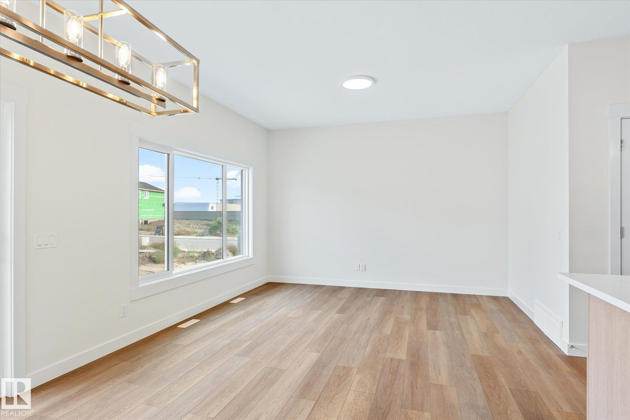 Picture for 22372 89 AV NW